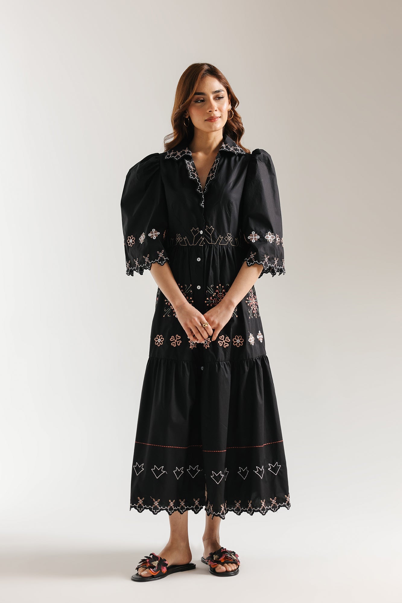 DRESS (E3357/108/902)