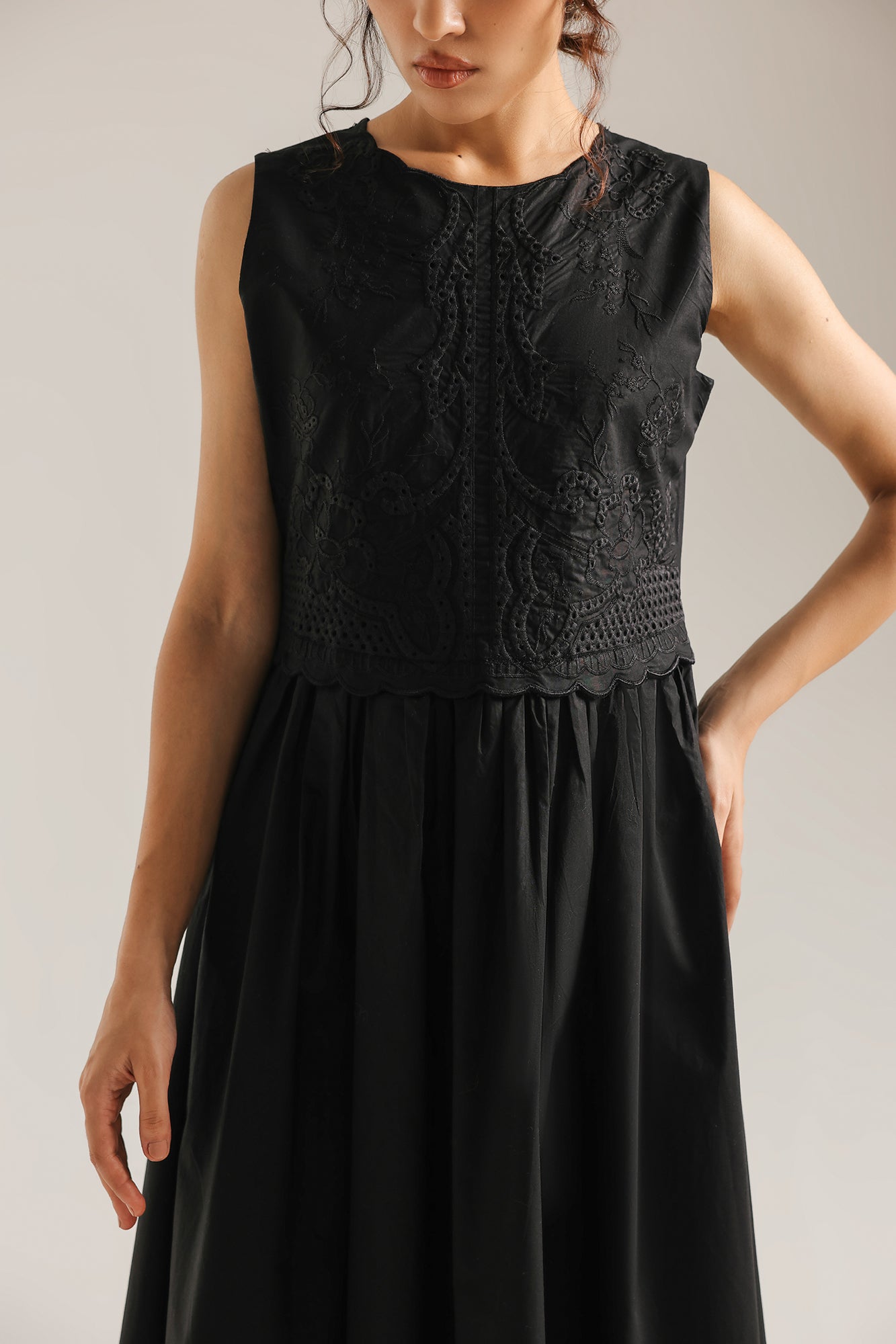 DRESS (E3362/108/902)