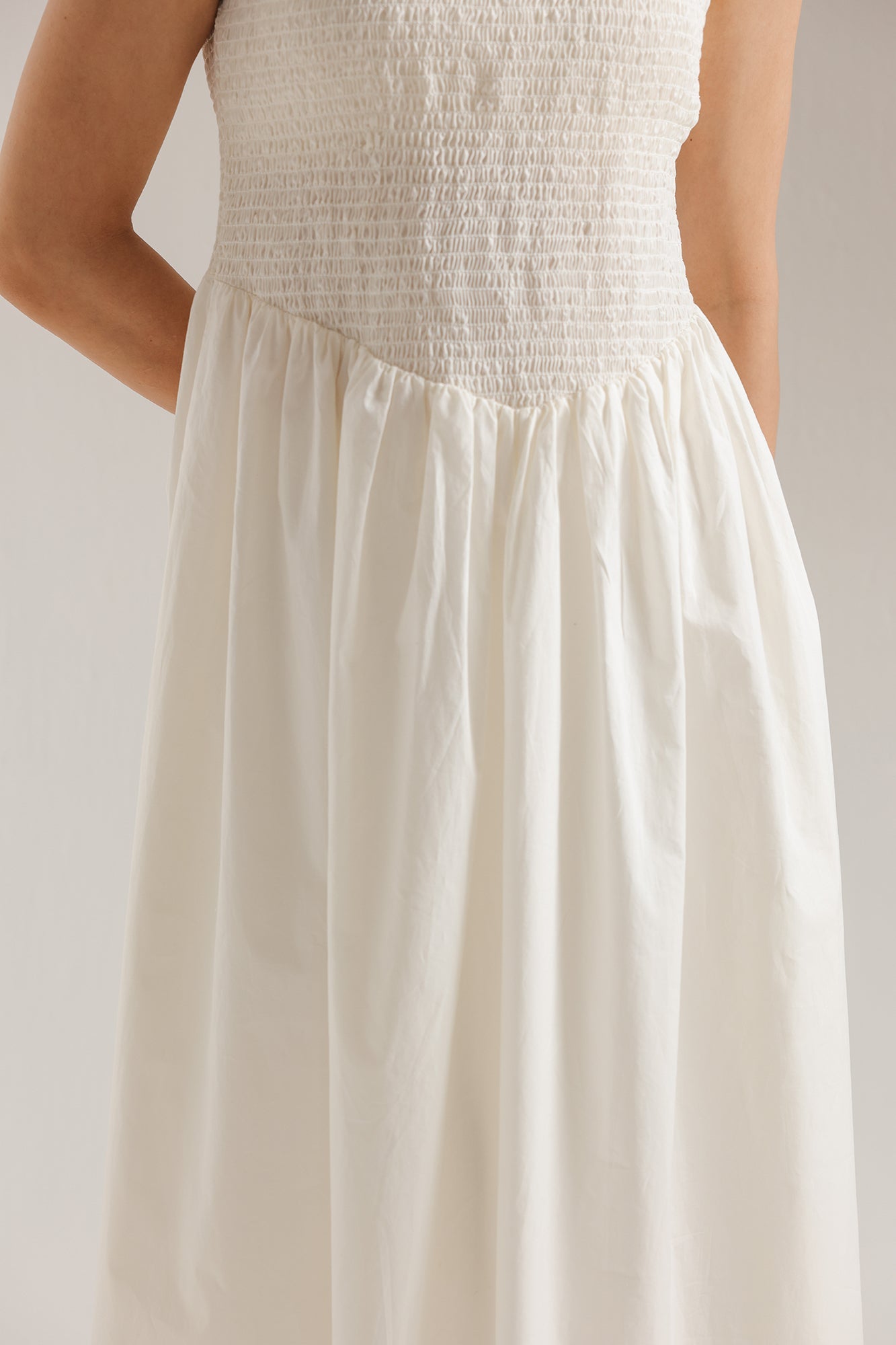 DRESS (E3368/108/003)