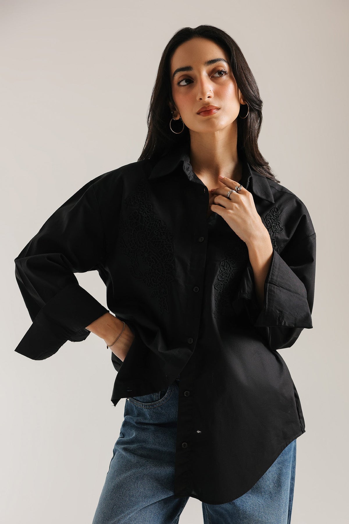 EMBROIDERED SHIRT (E3429/108/902)