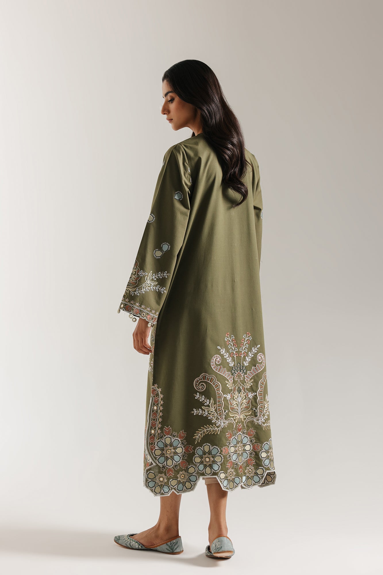 EMBROIDERED SHIRT (E3630/103/725)