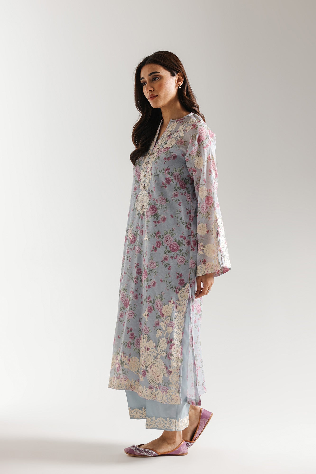 EMBROIDERED SUIT (E4000/103/636)