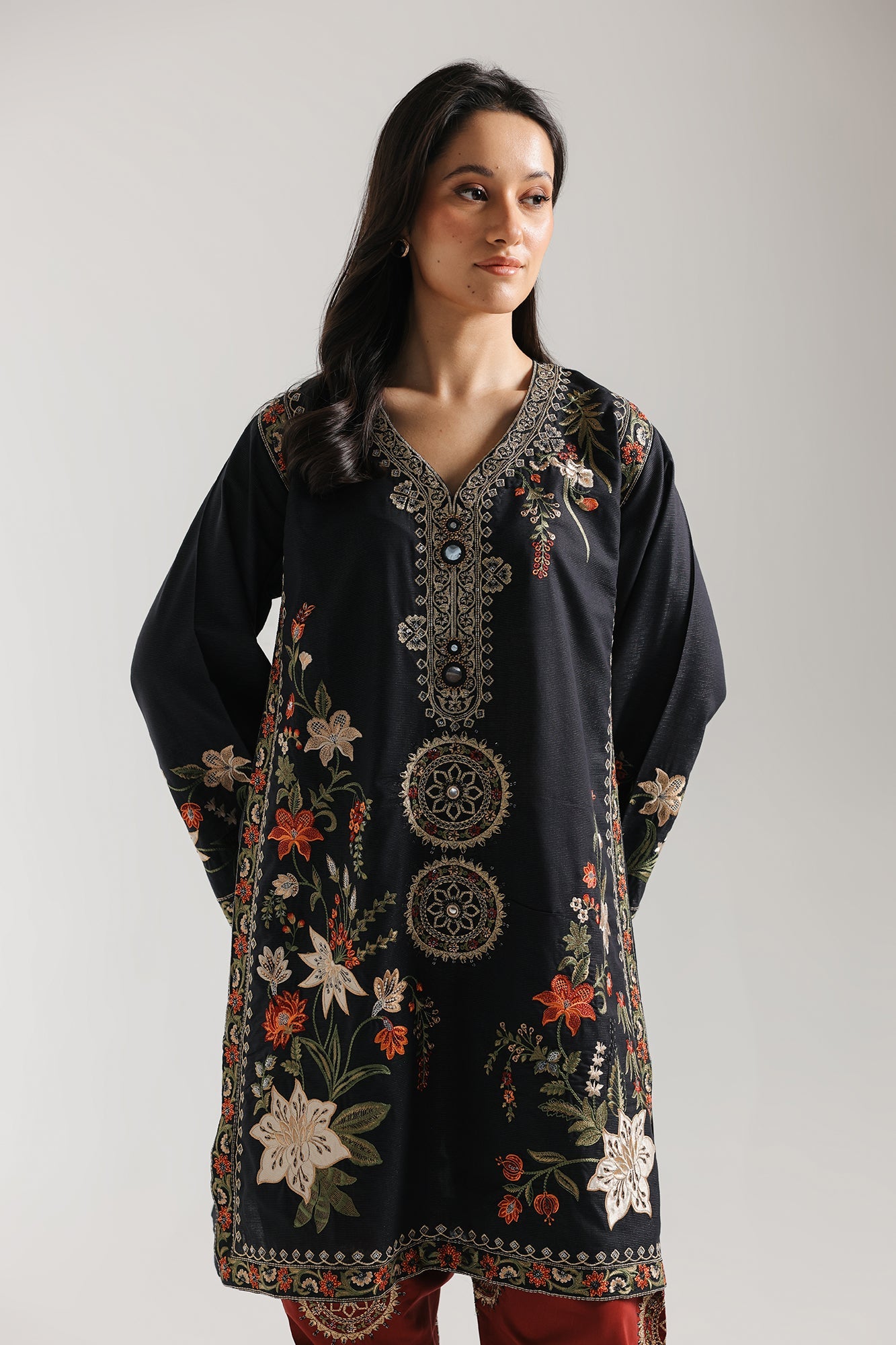 EMBROIDERED SUIT (E4027/103/902)