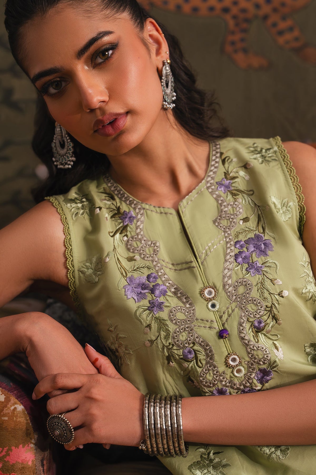 EMBROIDERED SUIT (E4058/103/127)