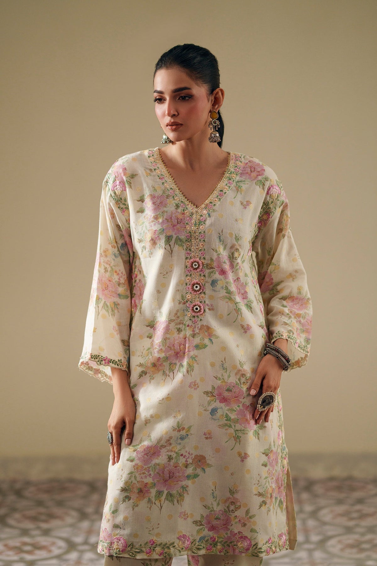 EMBROIDERED SUIT (E4113/103/005)