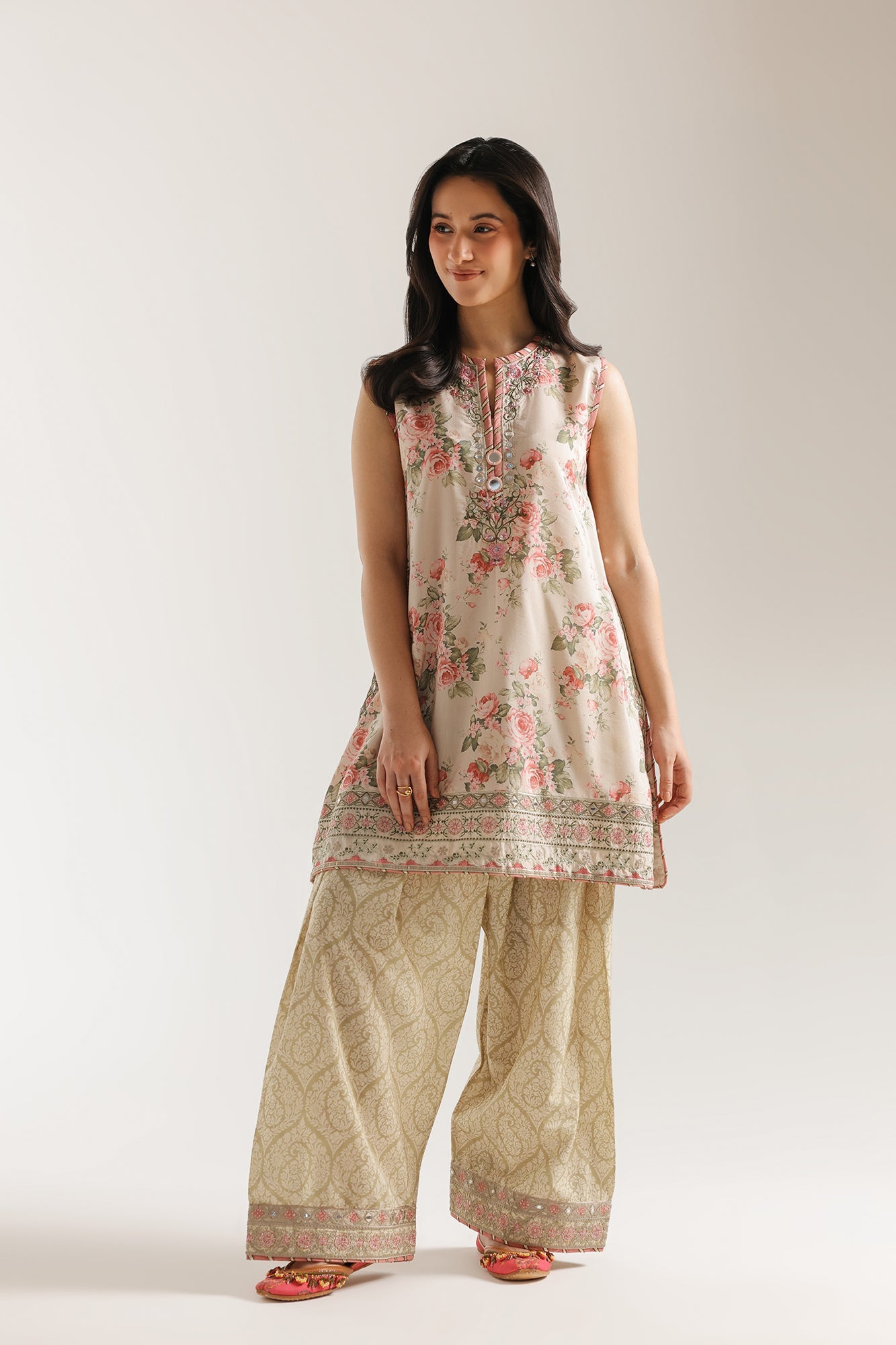 EMBROIDERED SUIT (E4146/103/316)