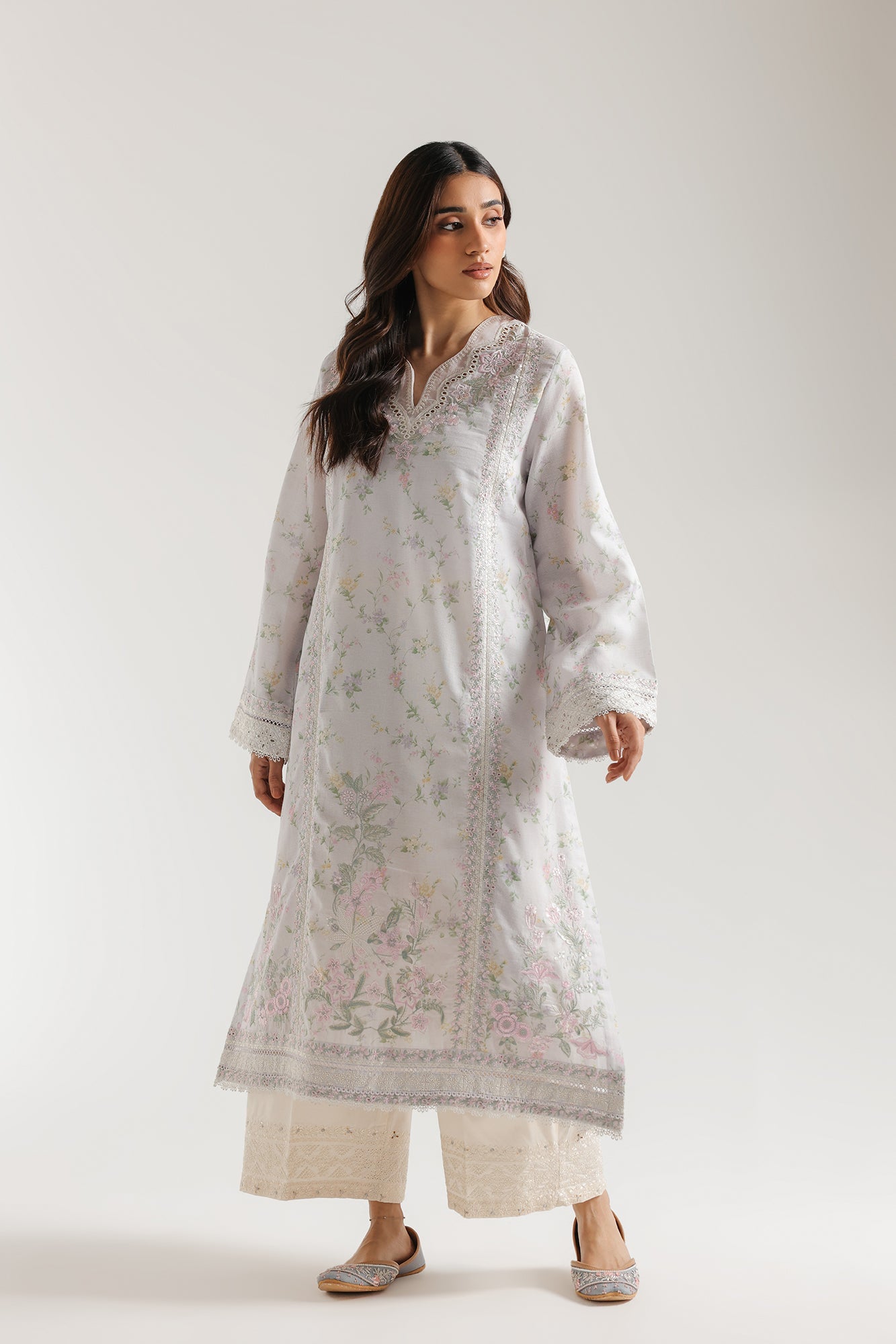 EMBROIDERED SUIT (E4183/103/515)