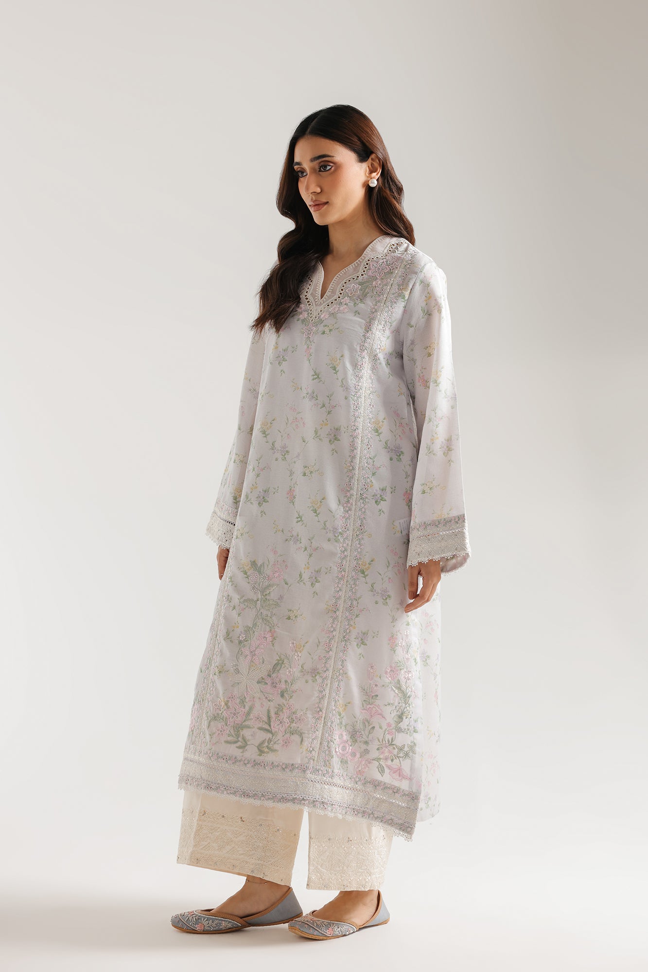 EMBROIDERED SUIT (E4183/103/515)