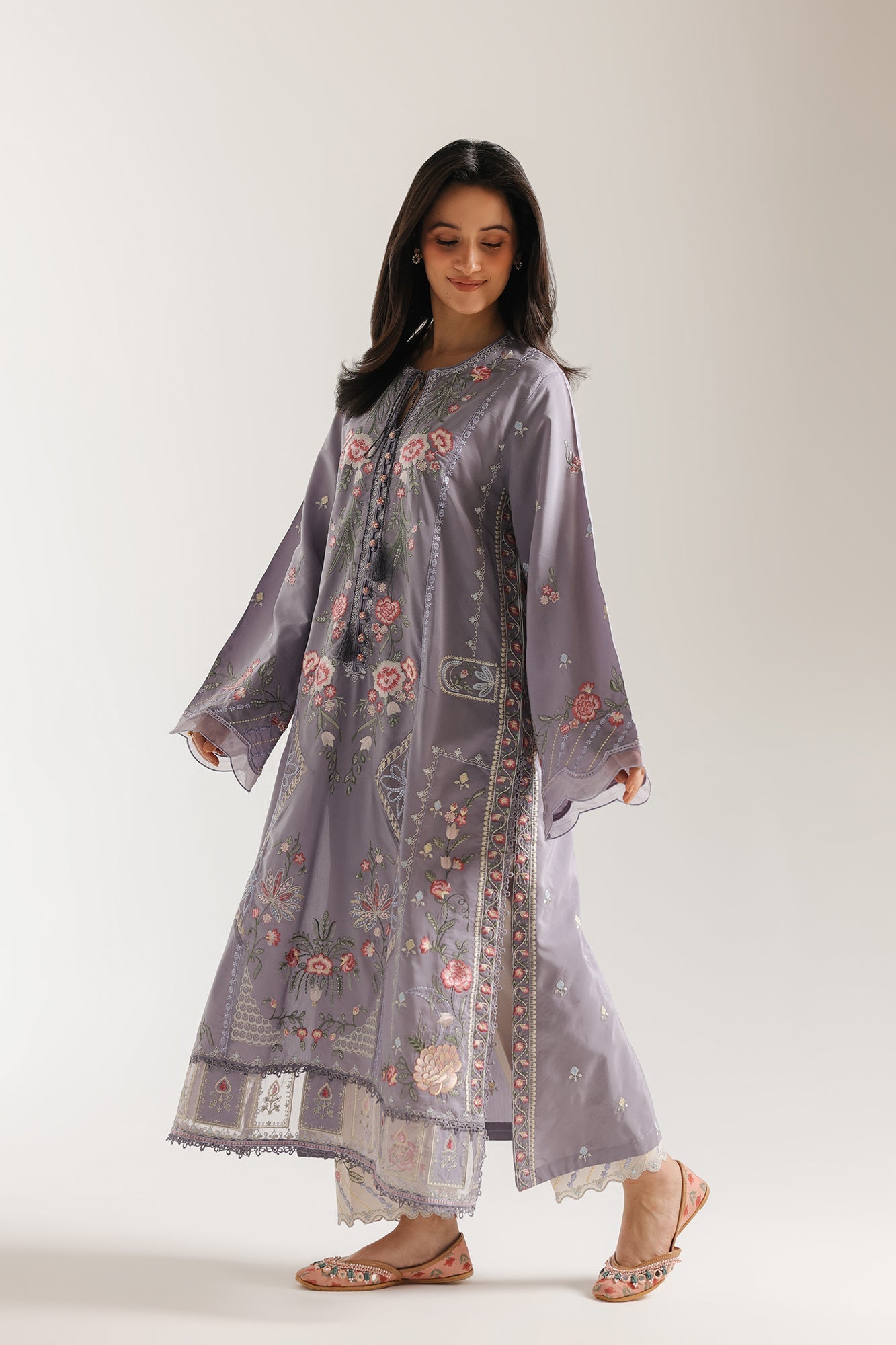 EMBROIDERED SUIT (E4249/103/634)