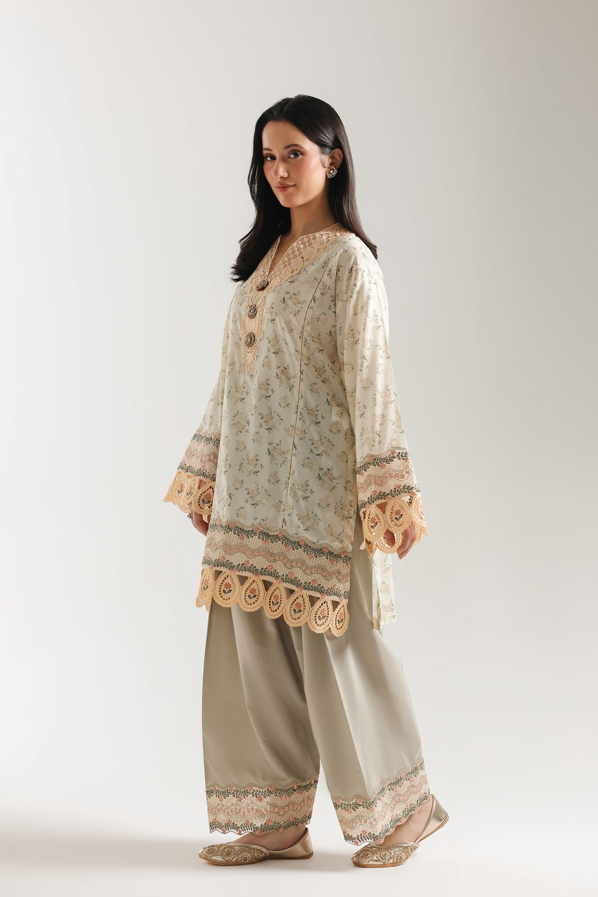 Ethnic
