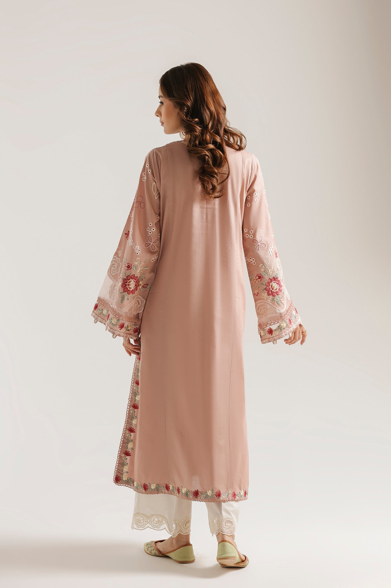 EMBROIDERED SUIT (E4291/103/424)