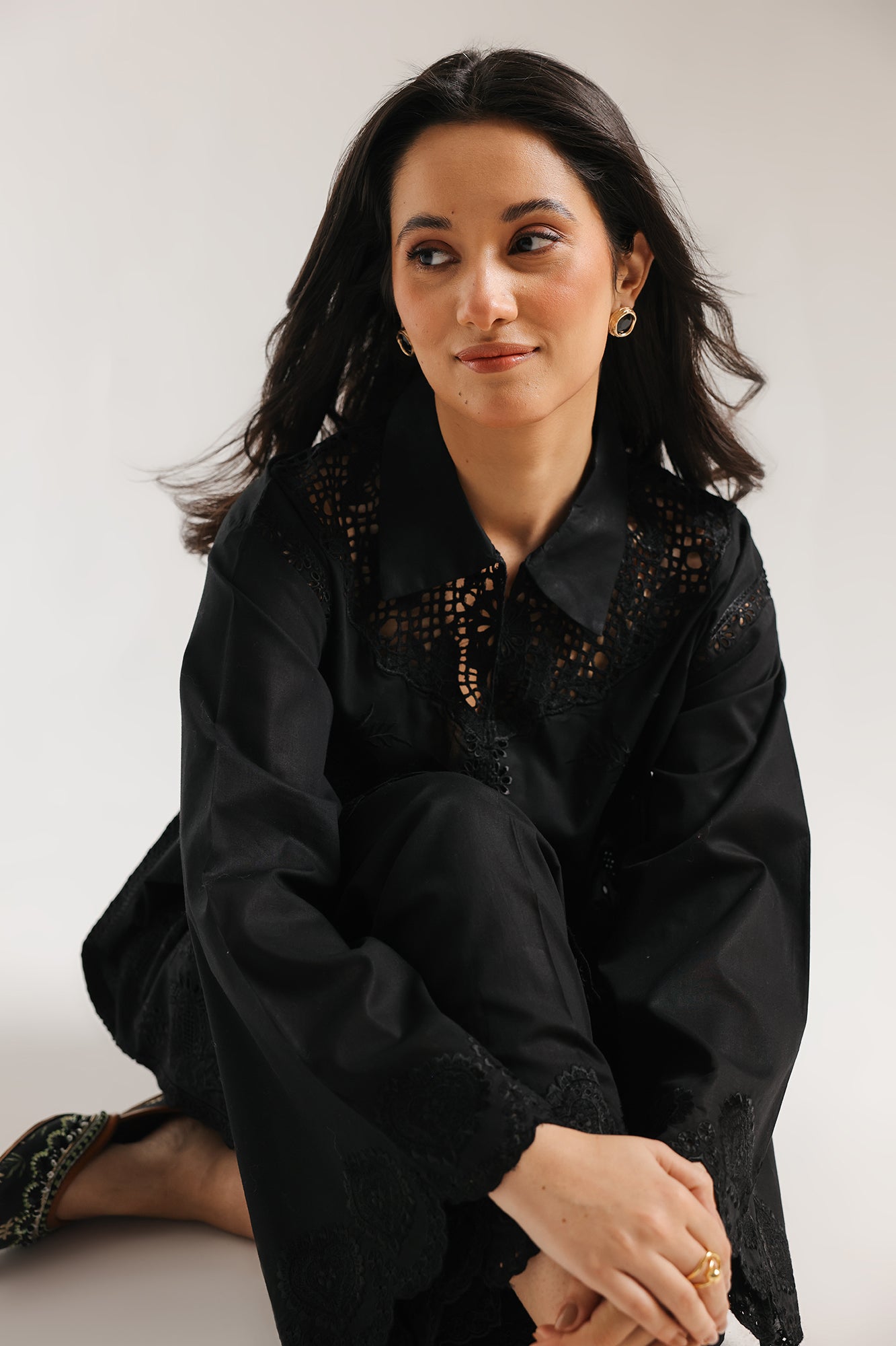 EMBROIDERED SUIT (E4309/103/901)