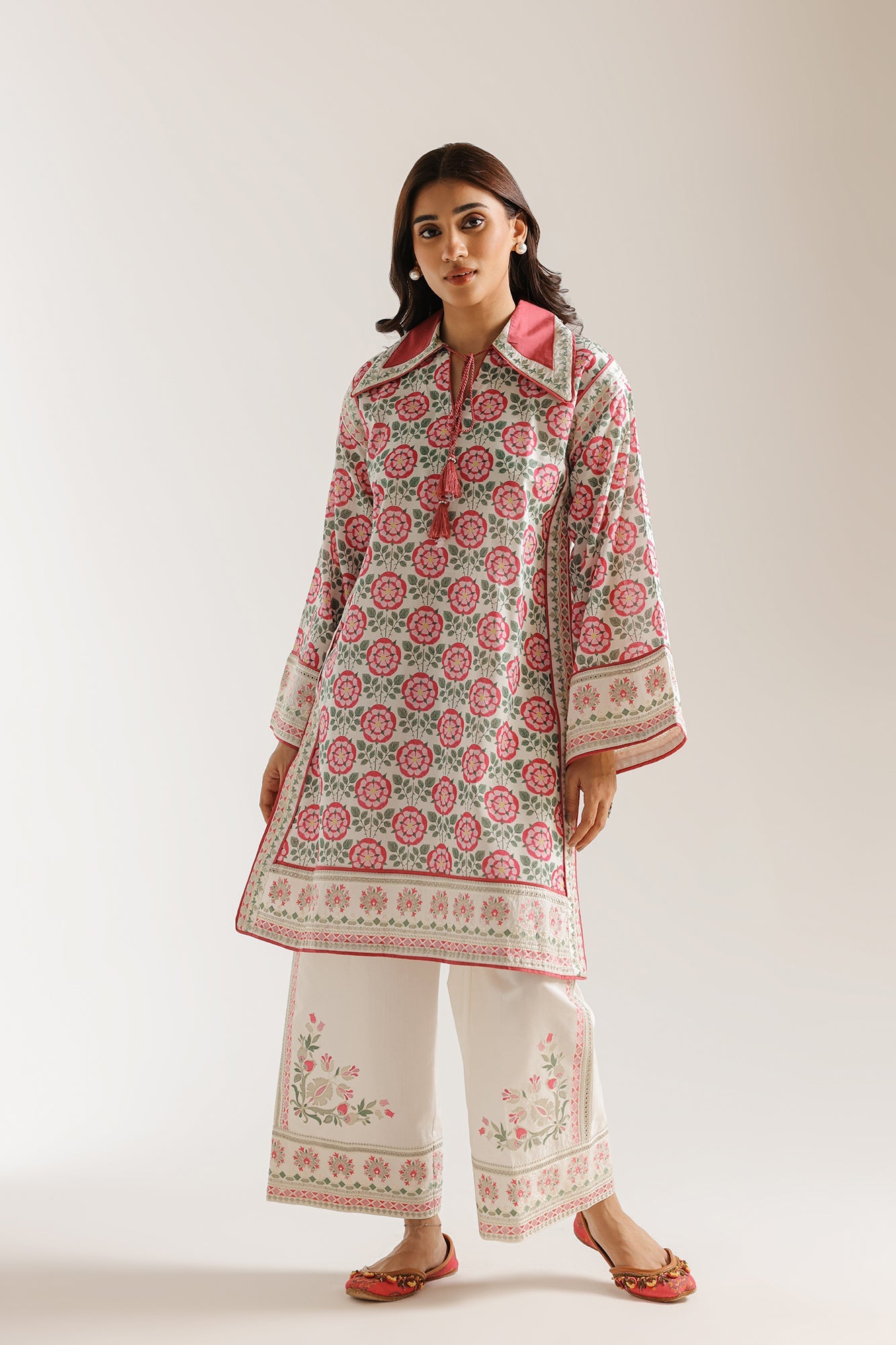 EMBROIDERED SUIT (E4340/103/002)