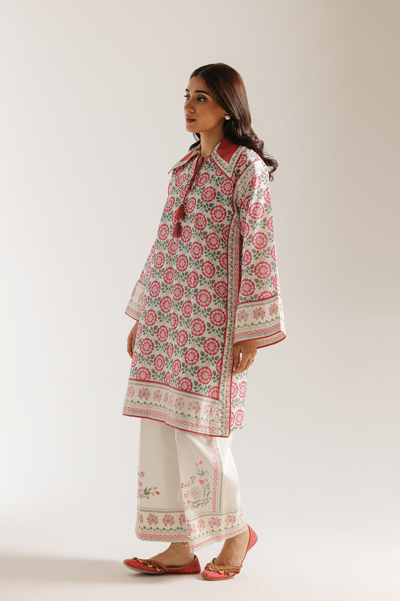 EMBROIDERED SUIT (E4340/103/002)