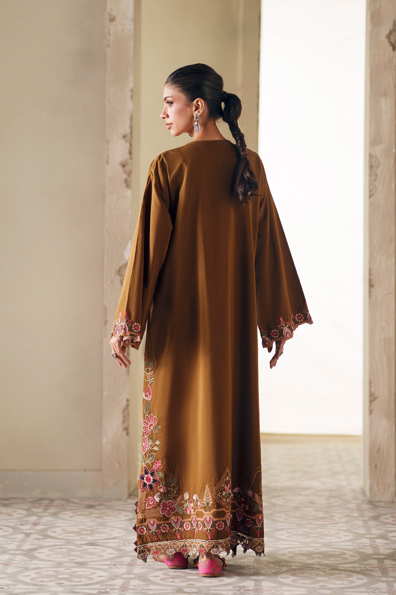 EMBROIDERED KAFTAN (E4392/103/117)
