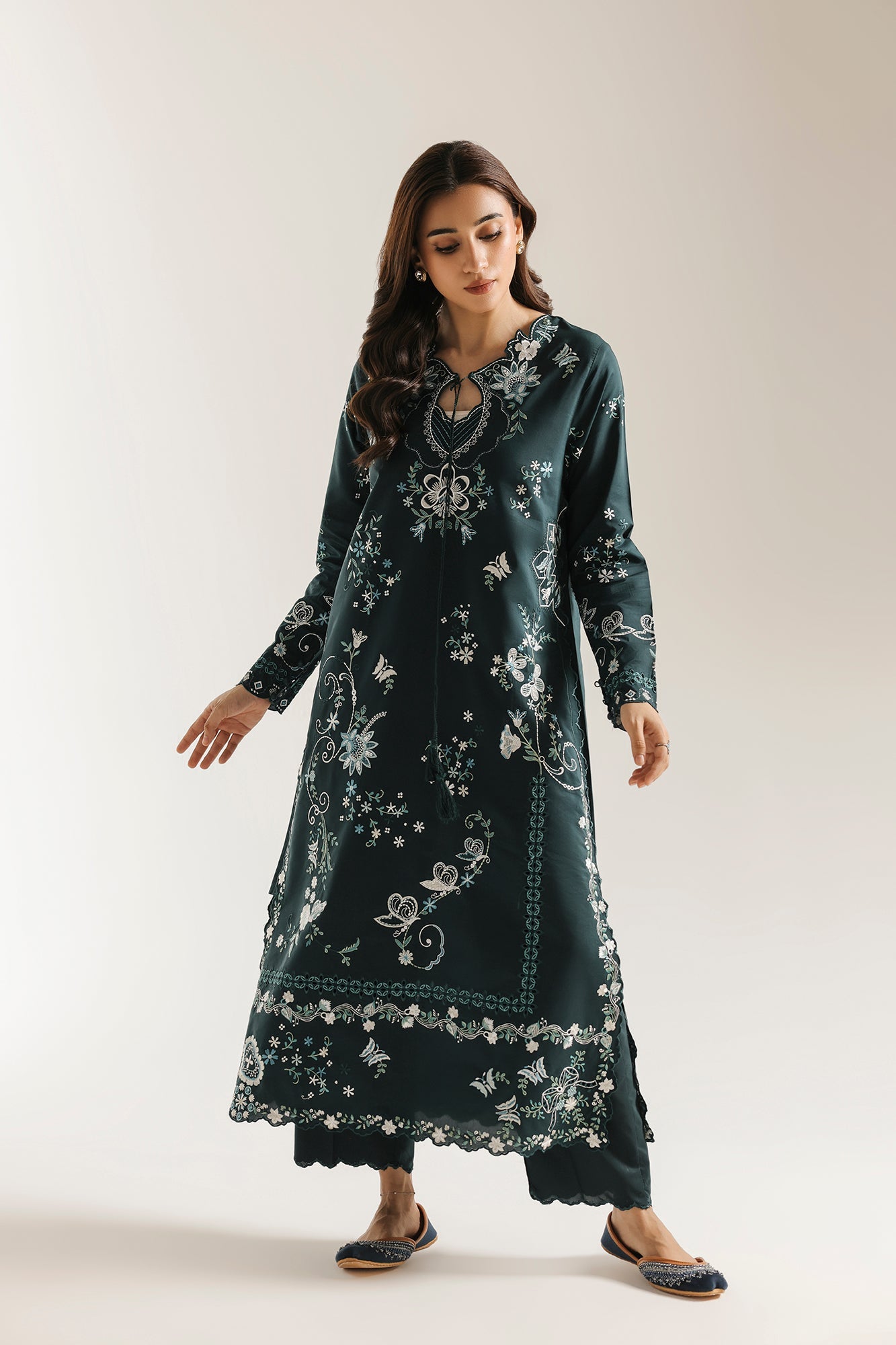 EMBROIDERED SUIT (E4393/103/703)