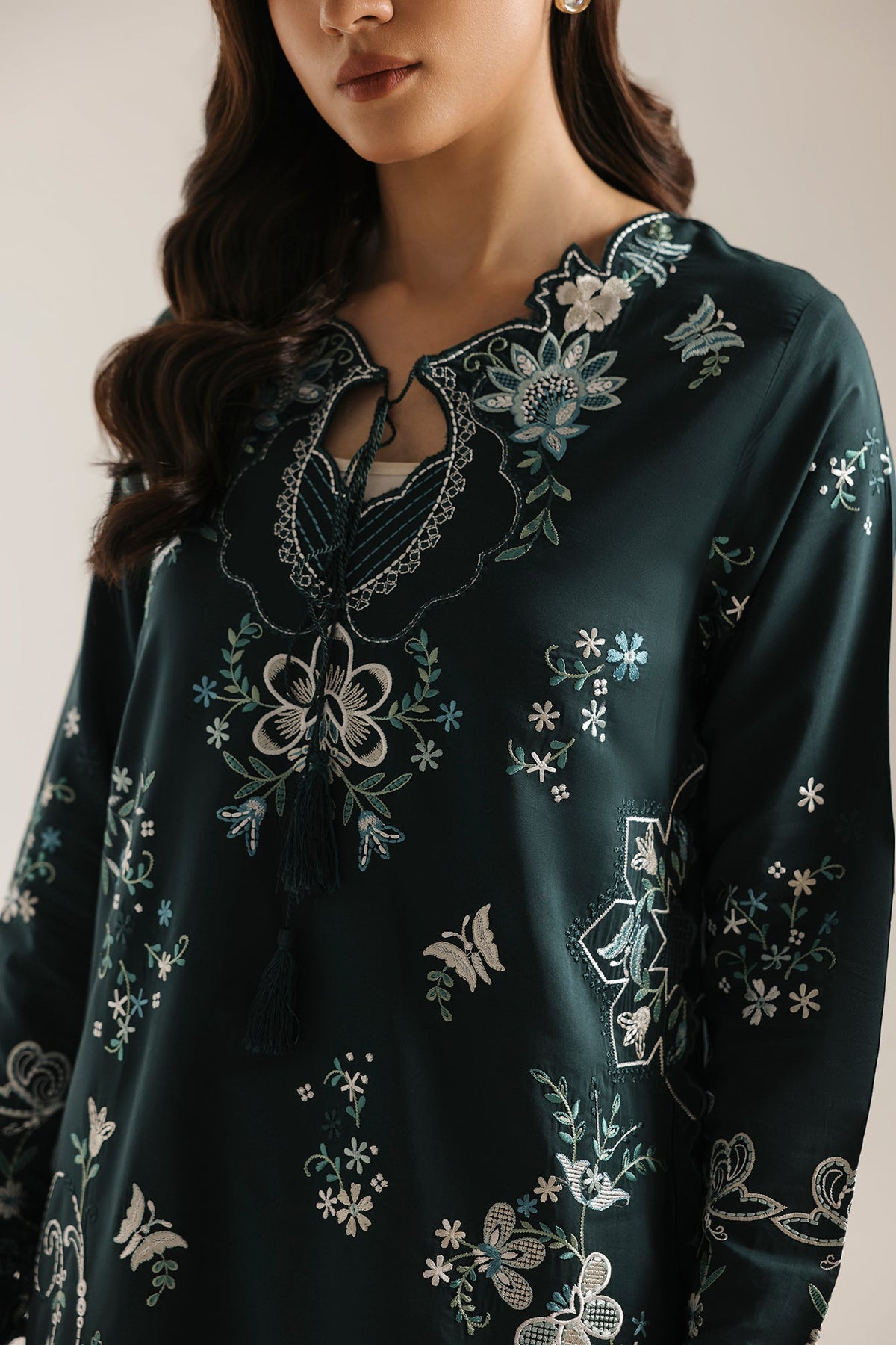 EMBROIDERED SUIT (E4393/103/703)