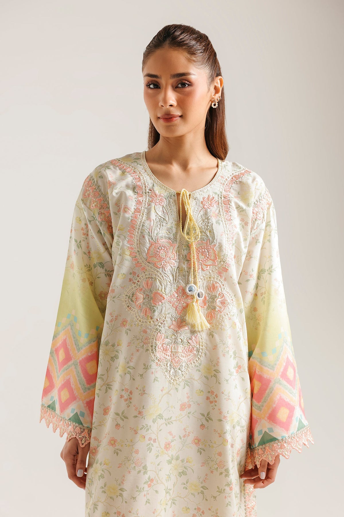 EMBROIDERED KAFTAN (E4407/103/005)