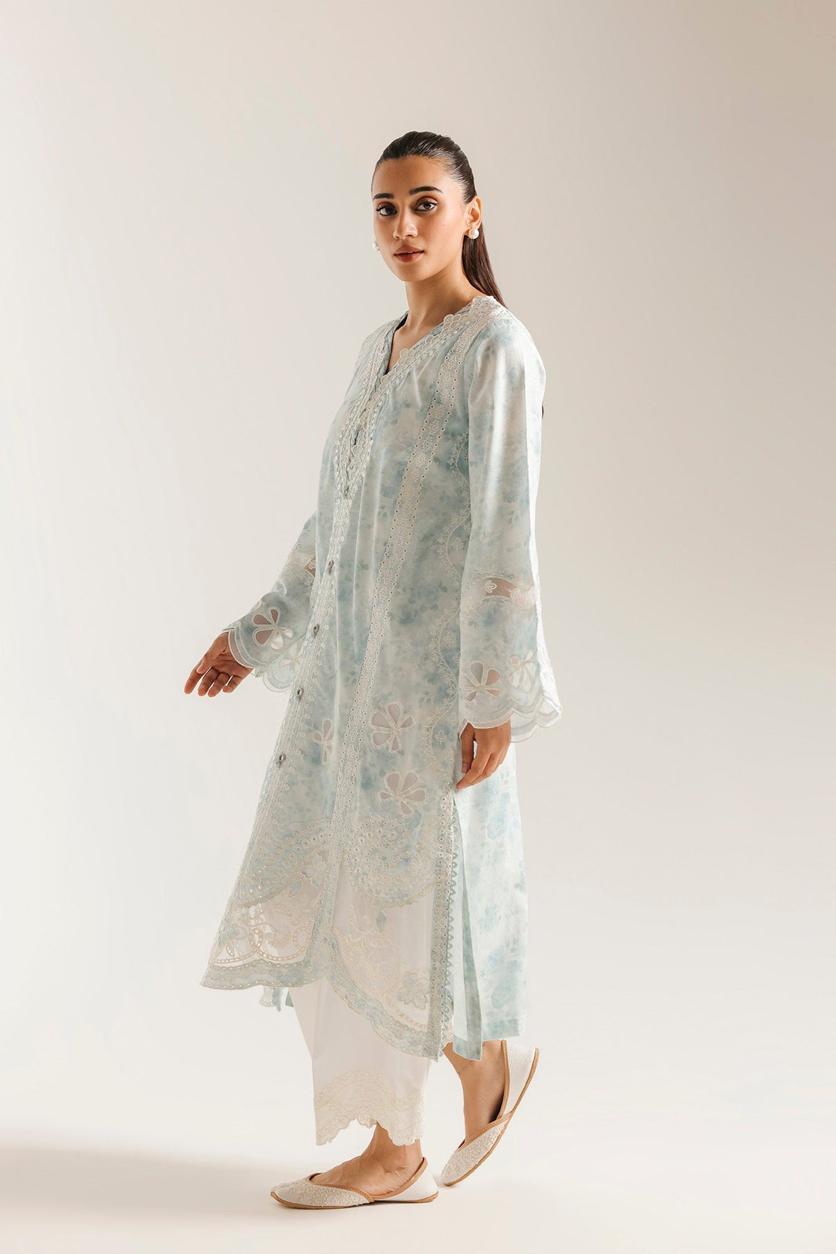 EMBROIDERED SUIT (E4415/103/635)