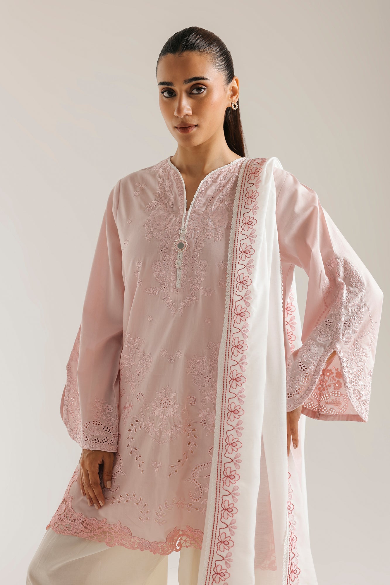EMBROIDERED SUIT (E4431/103/425)