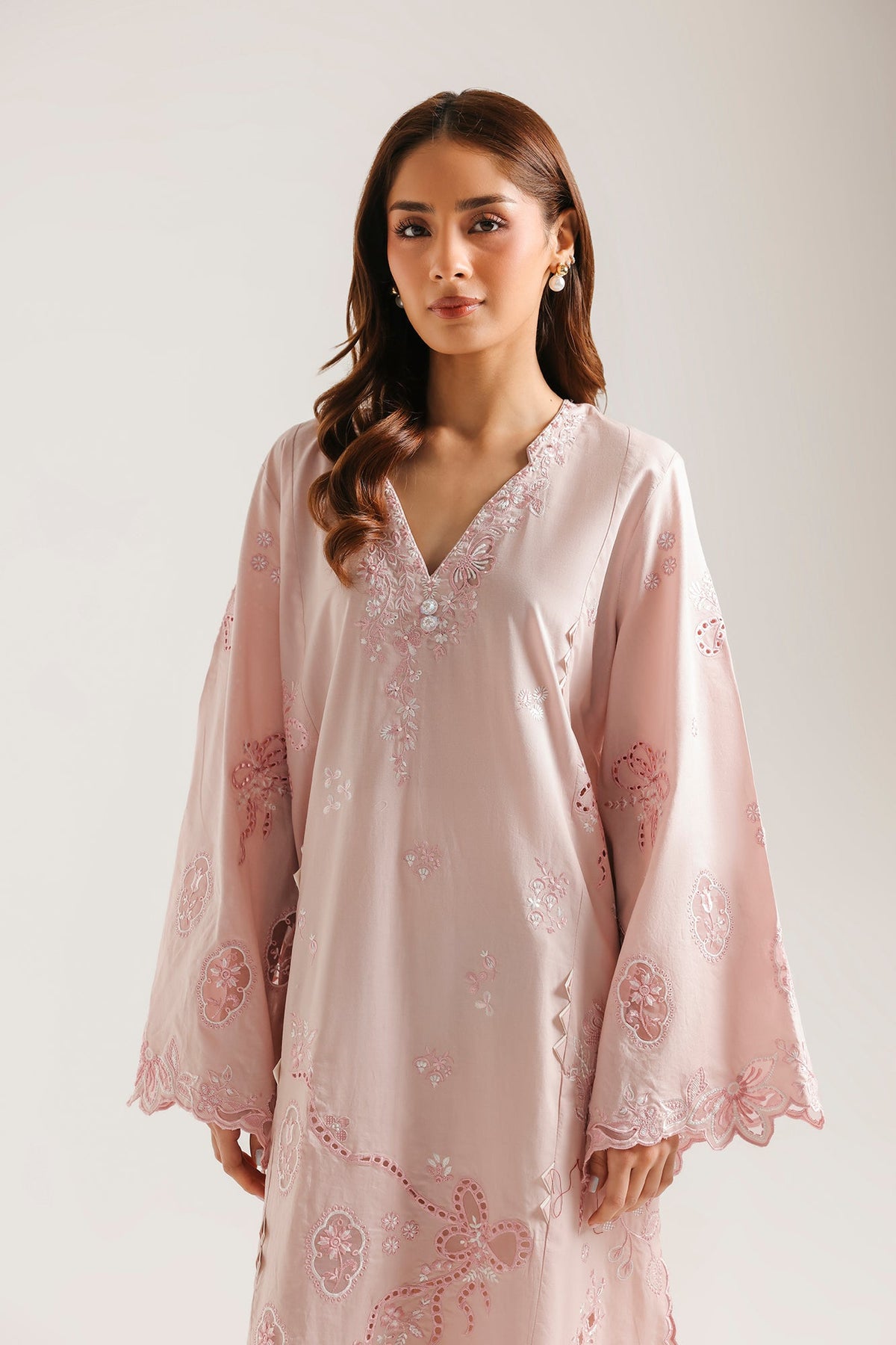 EMBROIDERED SUIT (E4443/103/425)