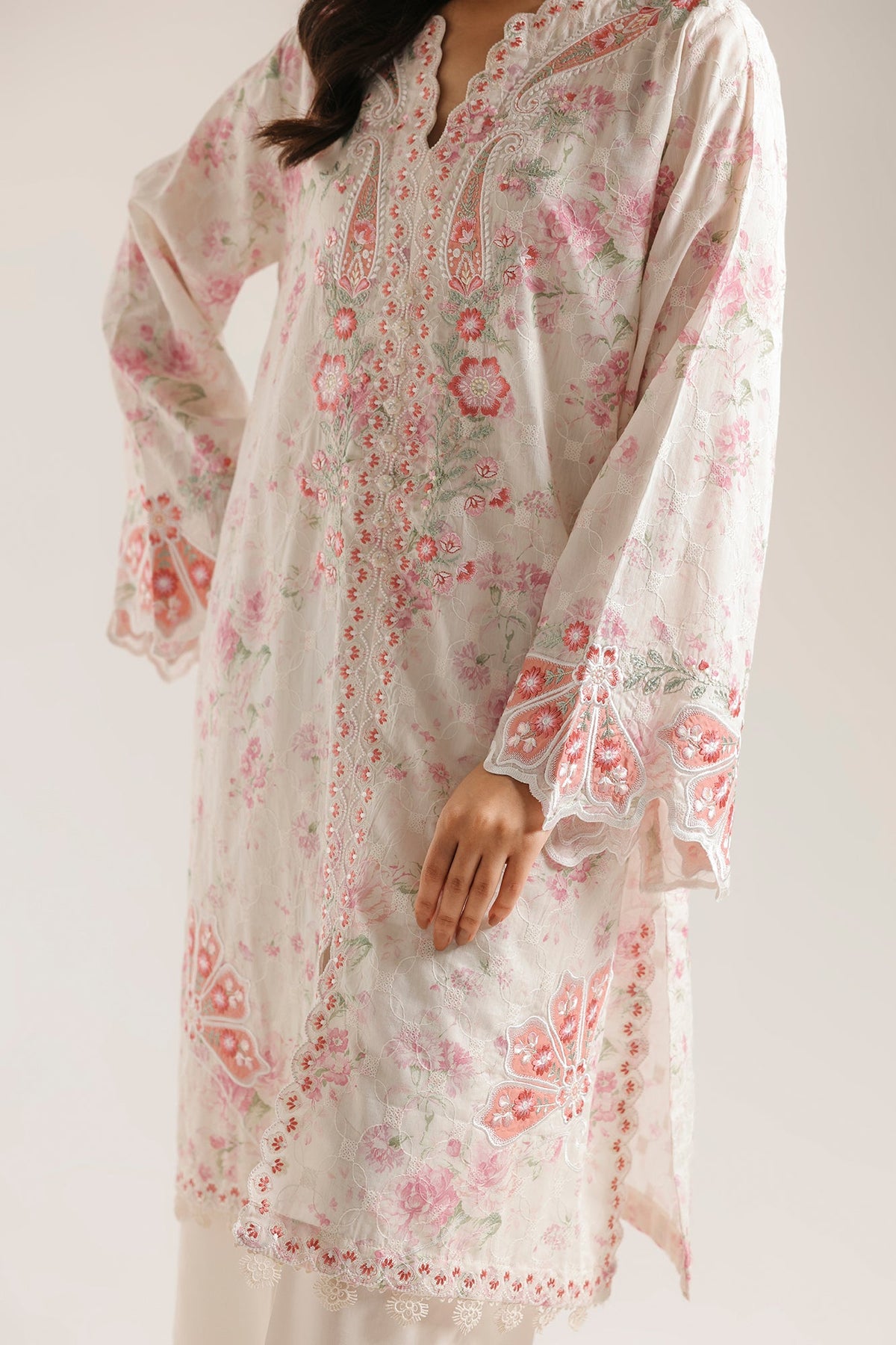 EMBROIDERED SUIT (E4457/103/005)