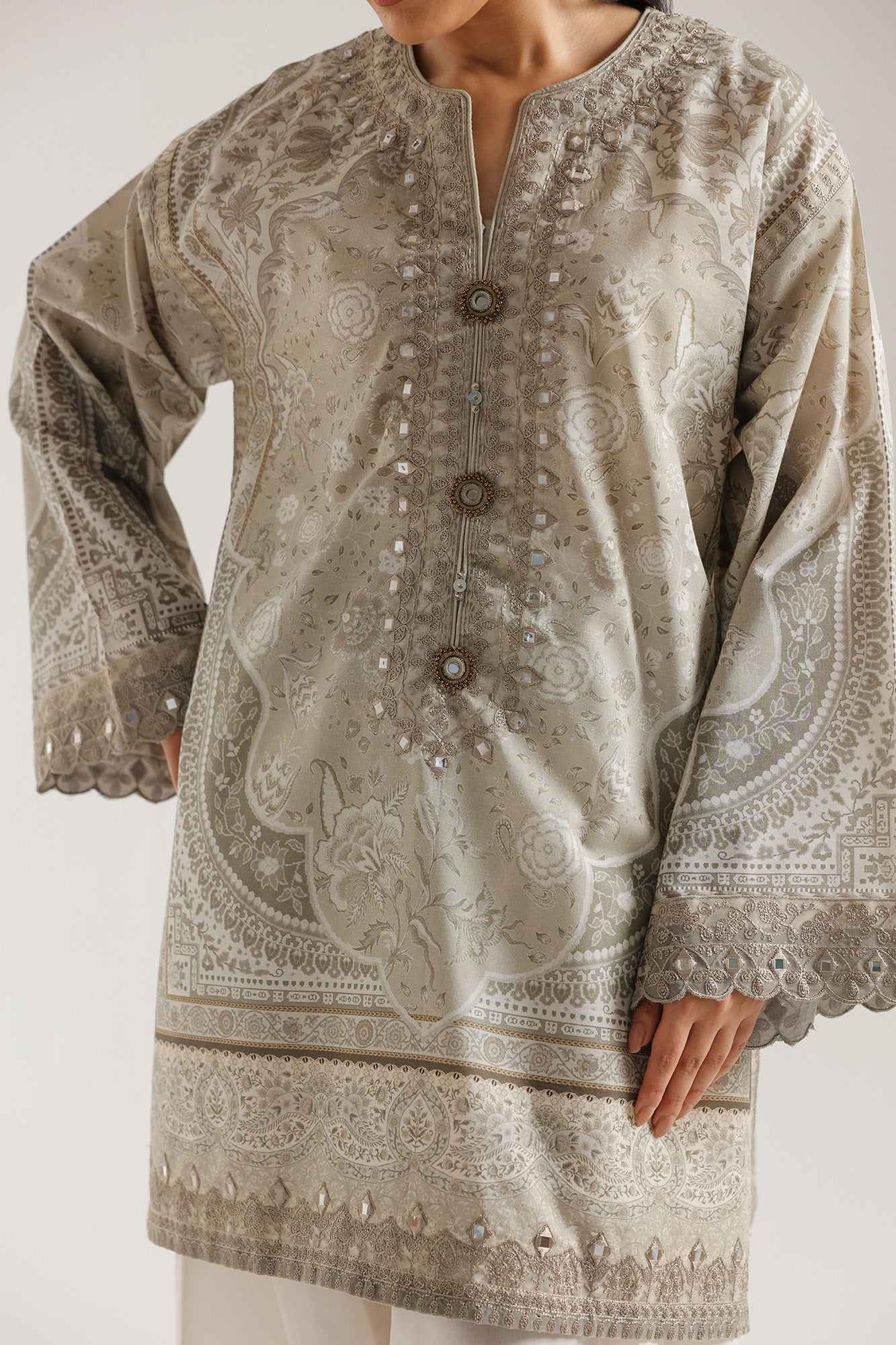 EMBROIDERED SUIT (E4461/103/006)