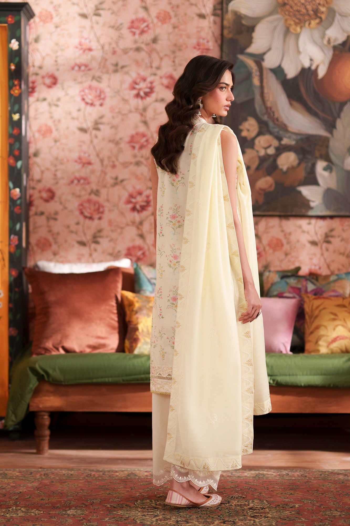 EMBROIDERED SUIT (E4463/103/002)