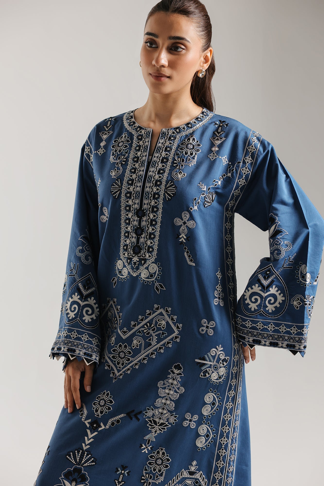 https://cdn.shopify.com/s/files/1/2290/7917/files/E4474-103-603_4.jpg?v=1777292426