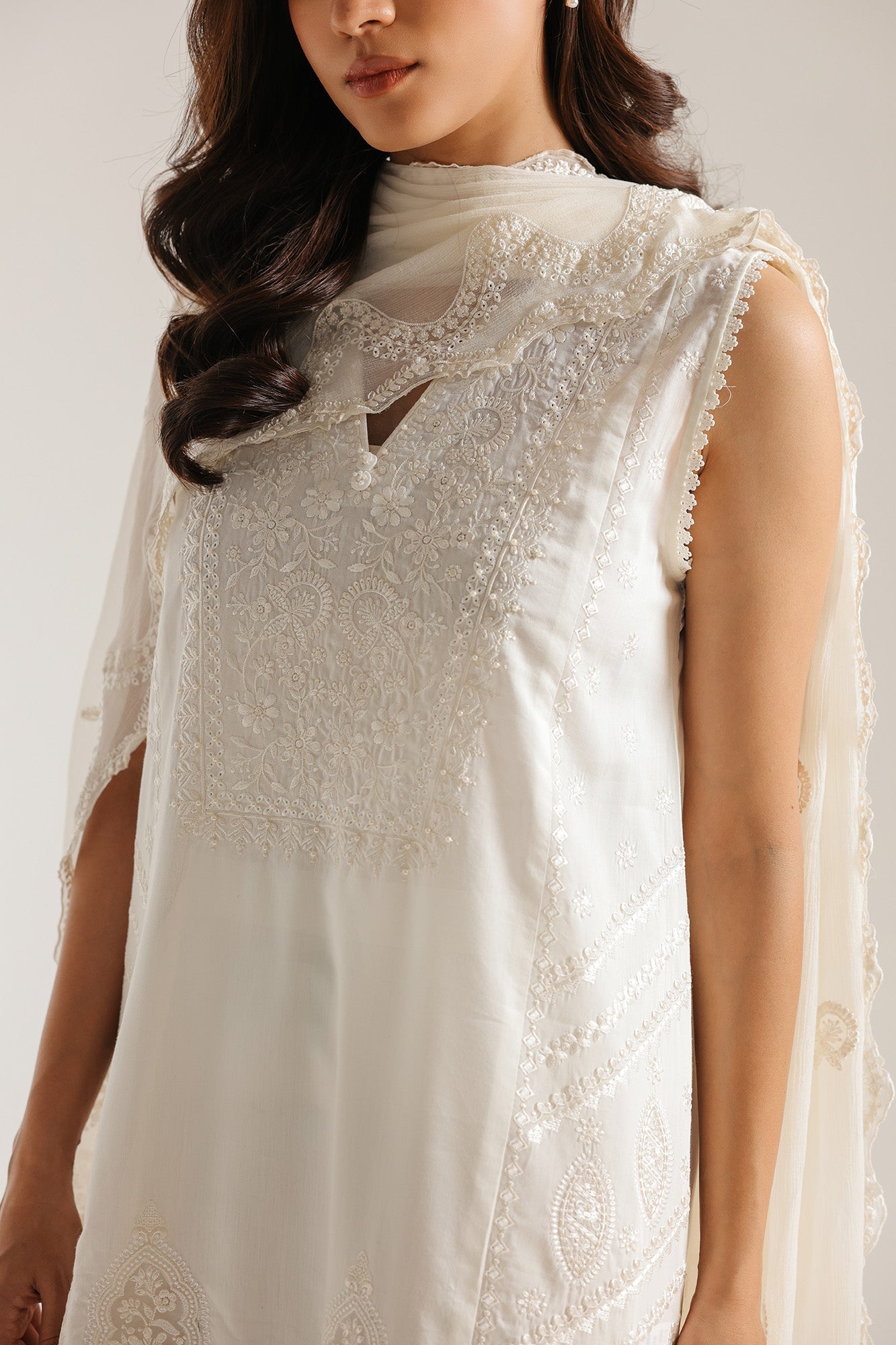 EMBROIDERED SUIT (E4478/103/005)