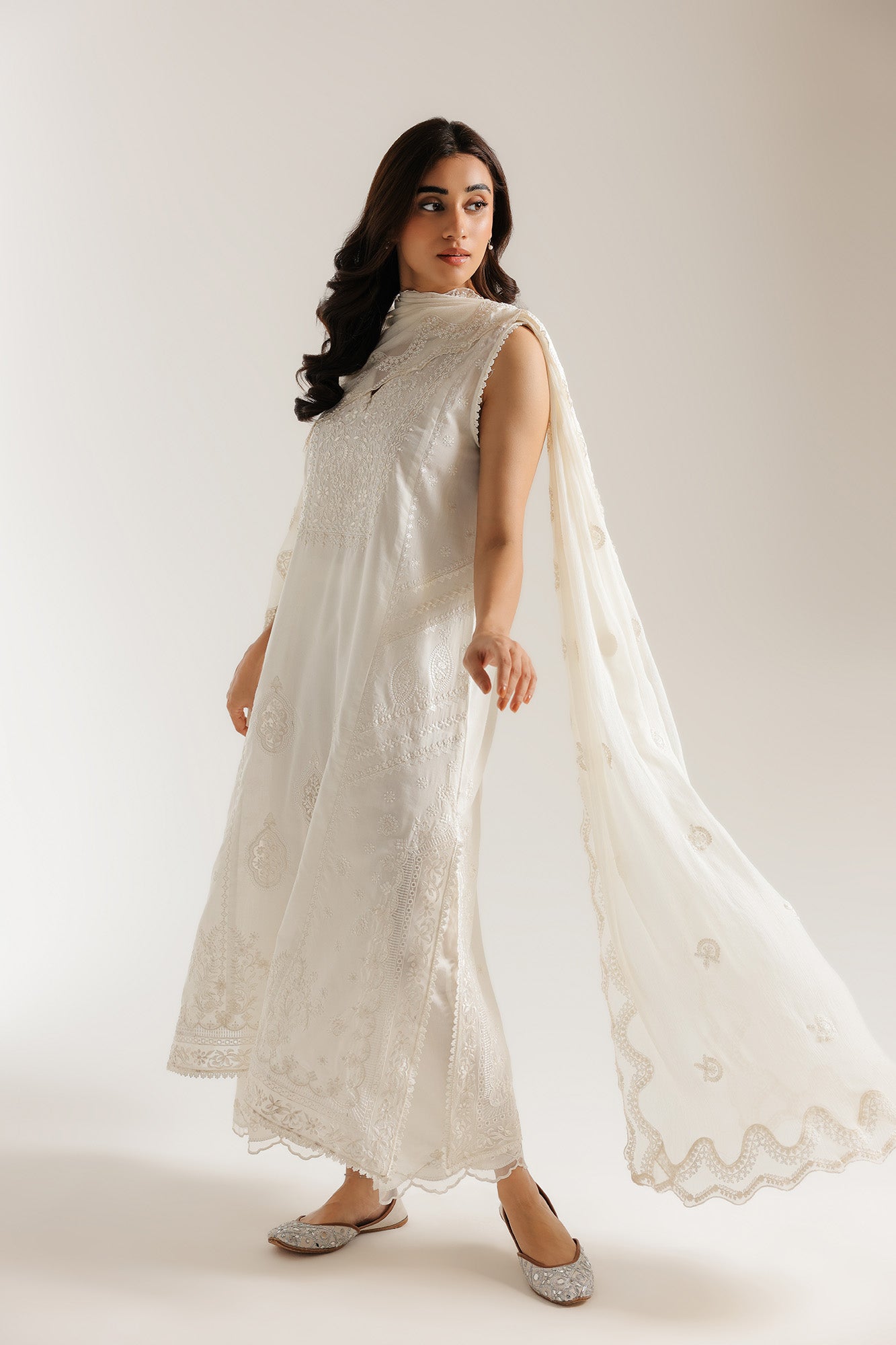 EMBROIDERED SUIT (E4478/103/005)