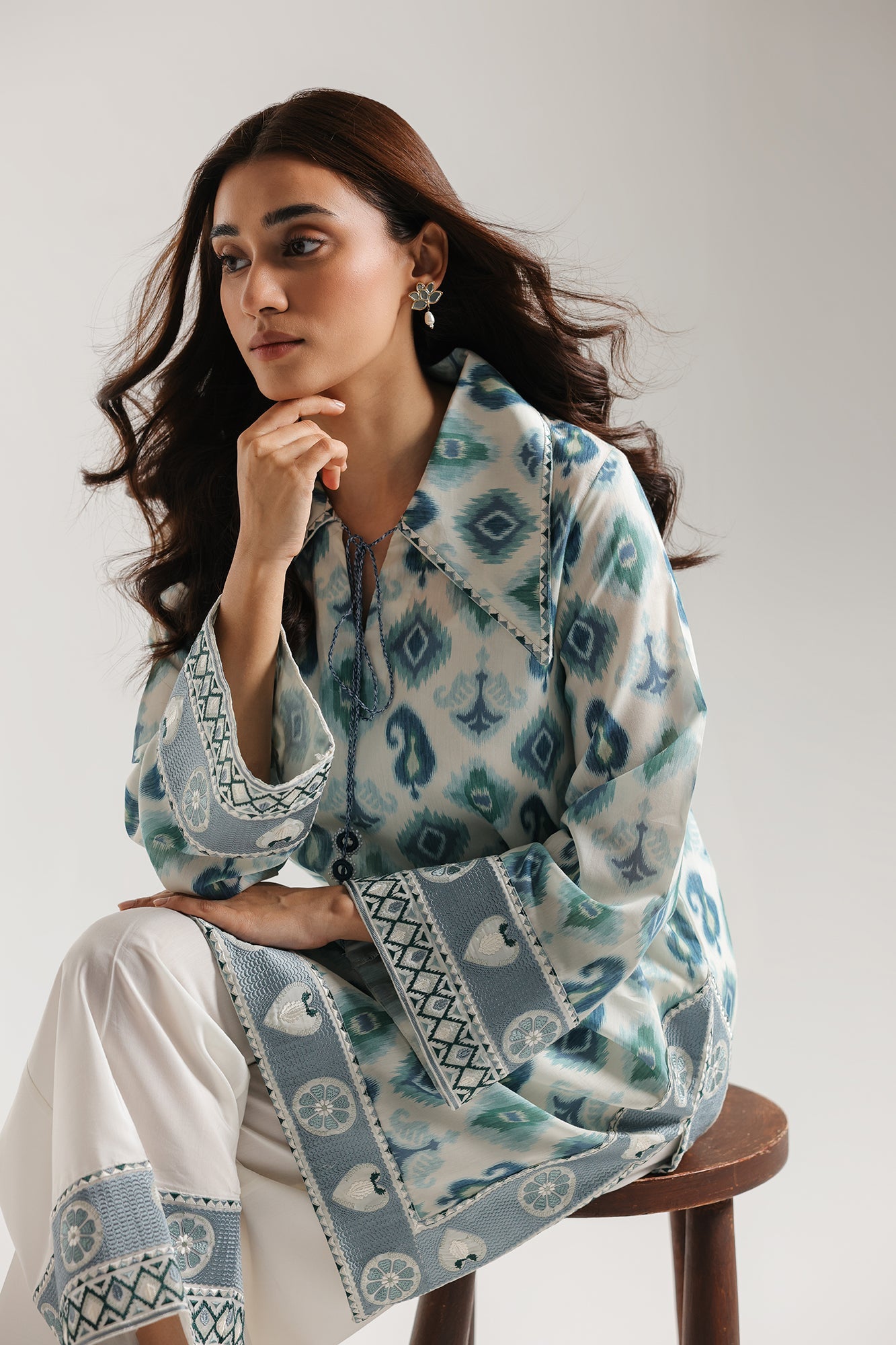 EMBROIDERED SUIT (E4482/103/003)