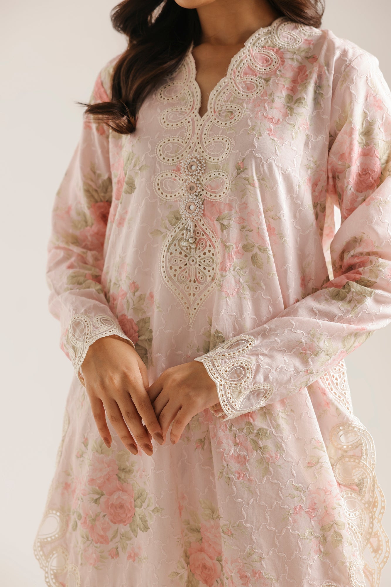 EMBROIDERED SUIT (E4510/103/427)