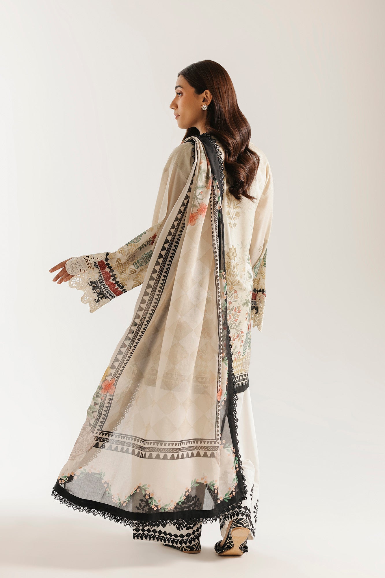 EMBROIDERED SUIT (E4519/103/006)