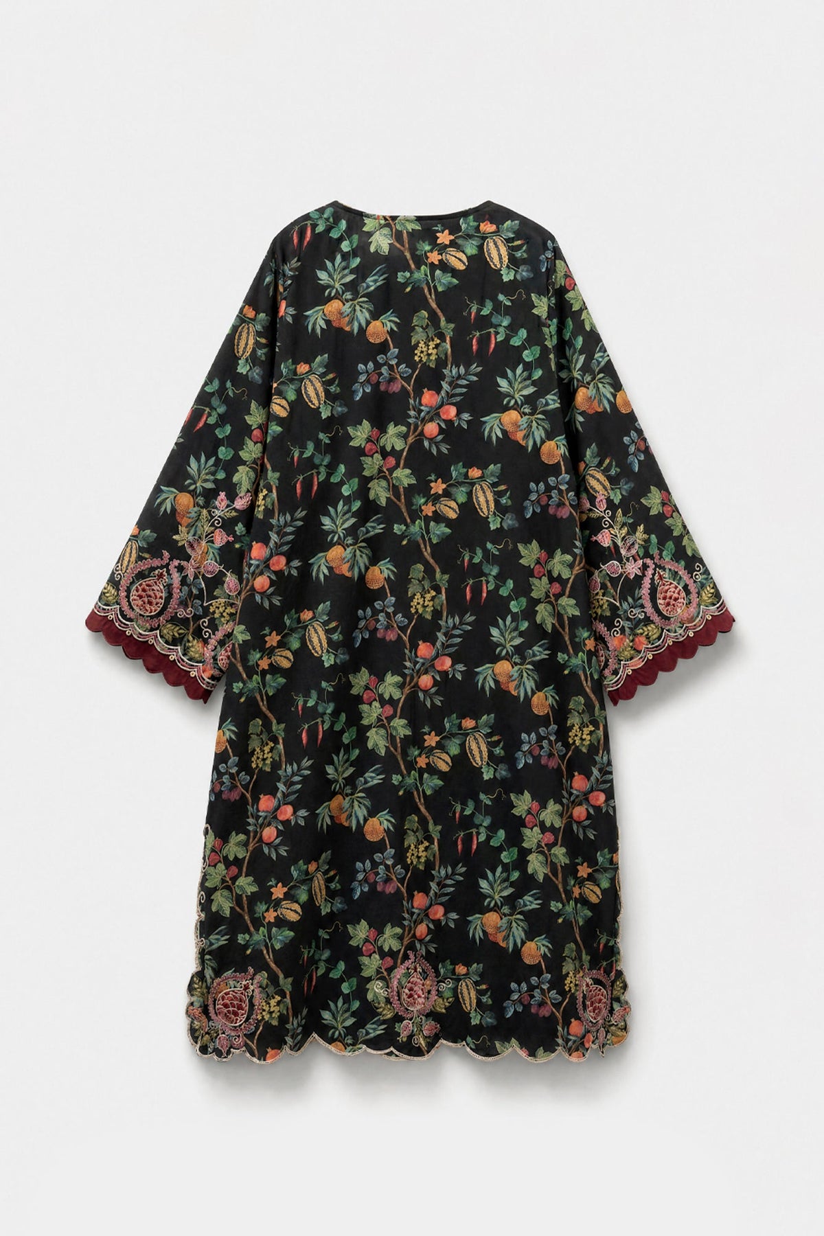 EMBROIDERED SUIT (E4522/103/902)