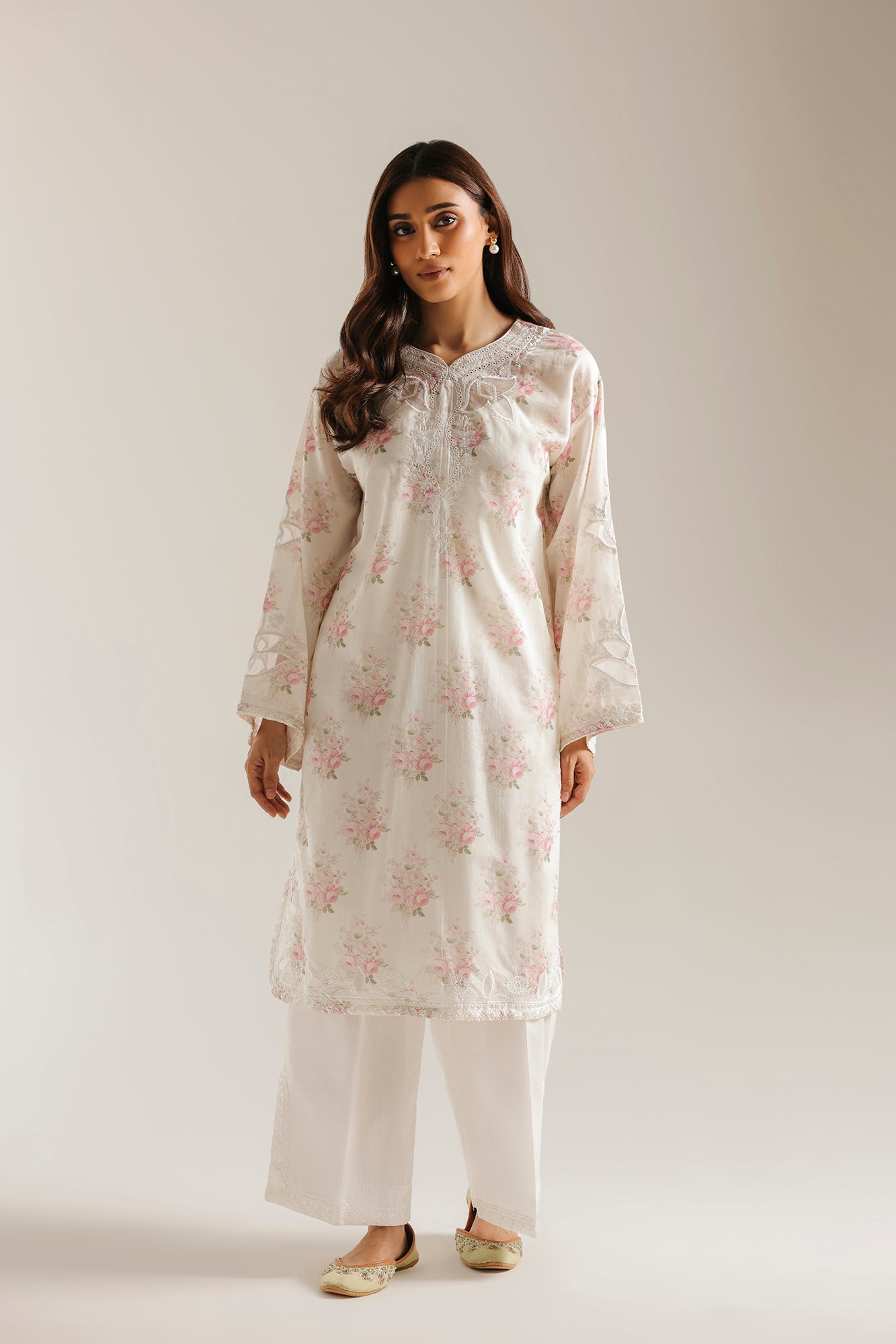 EMBROIDERED SUIT (E4533/103/005)