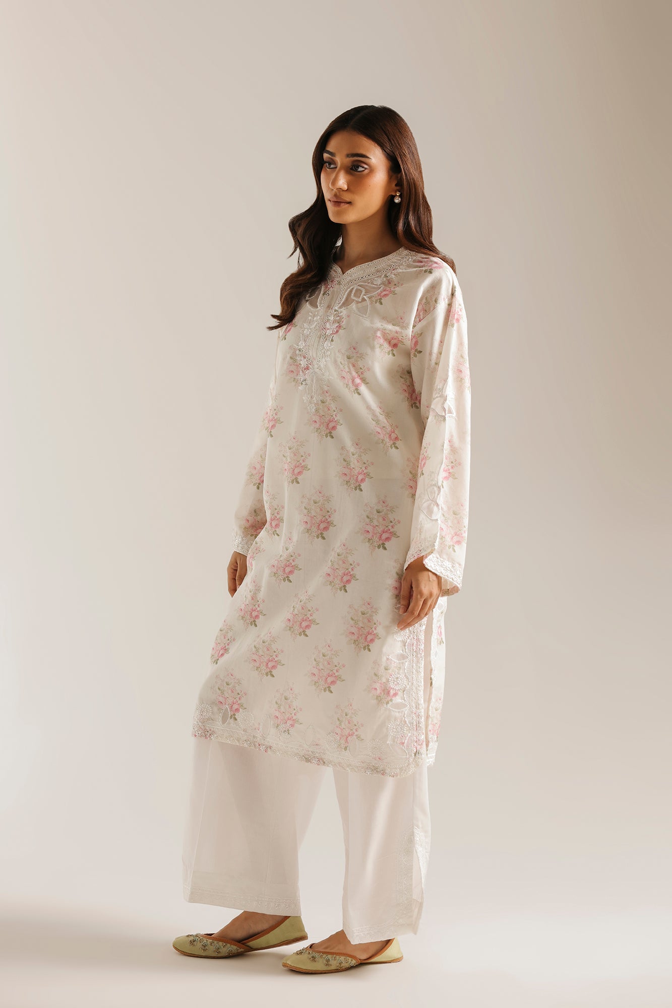 EMBROIDERED SUIT (E4533/103/005)