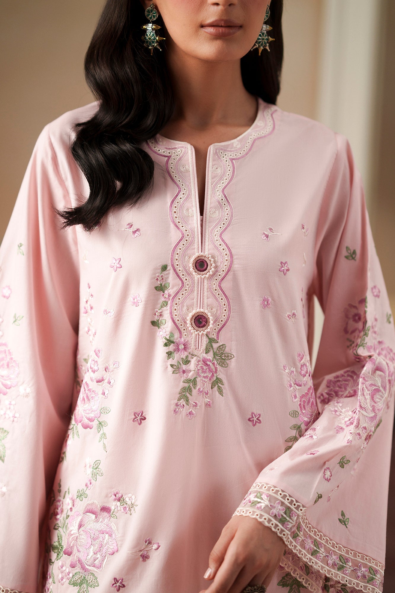 EMBROIDERED SUIT (E4641/103/424)