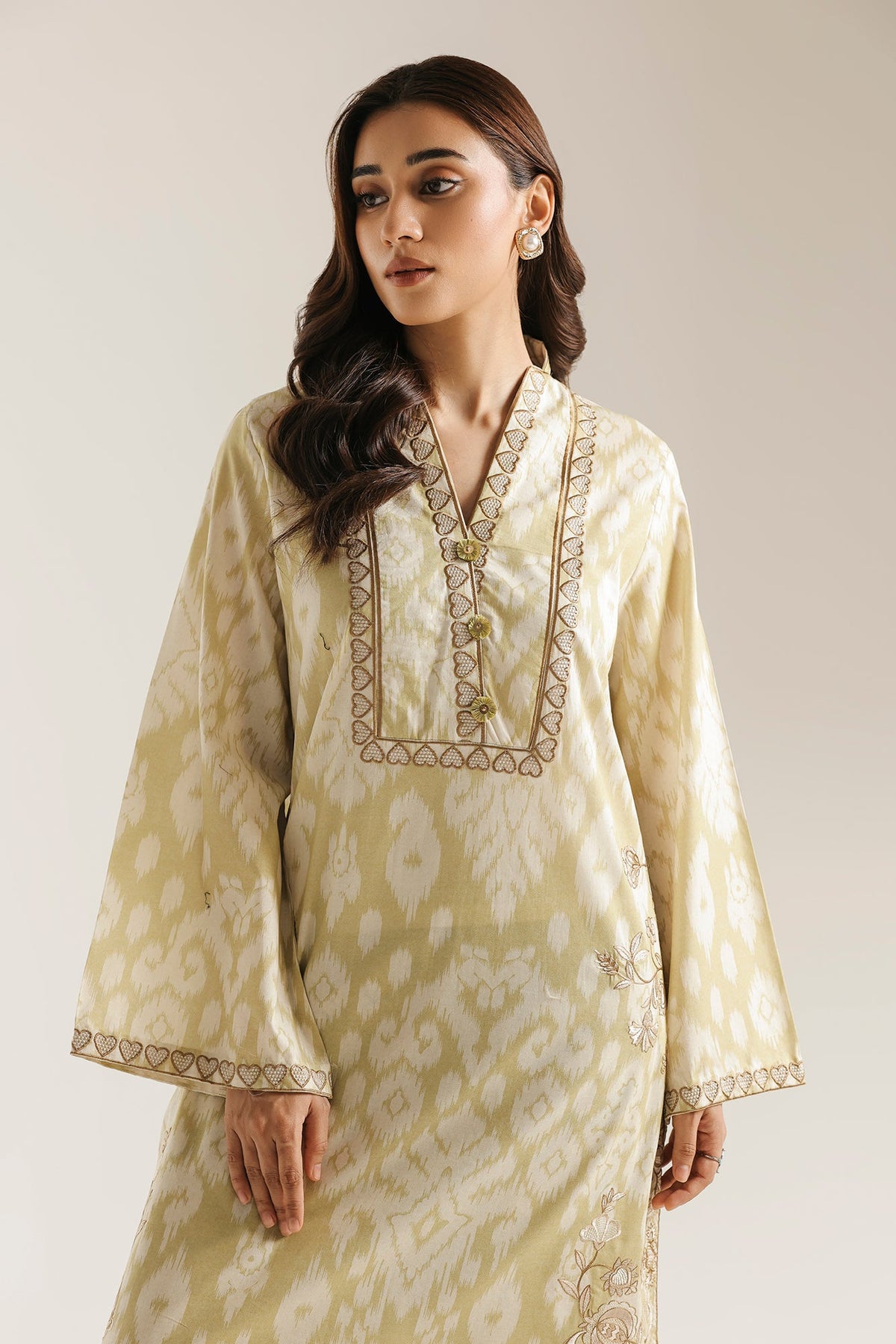 EMBROIDERED SUIT (E4644/103/102)