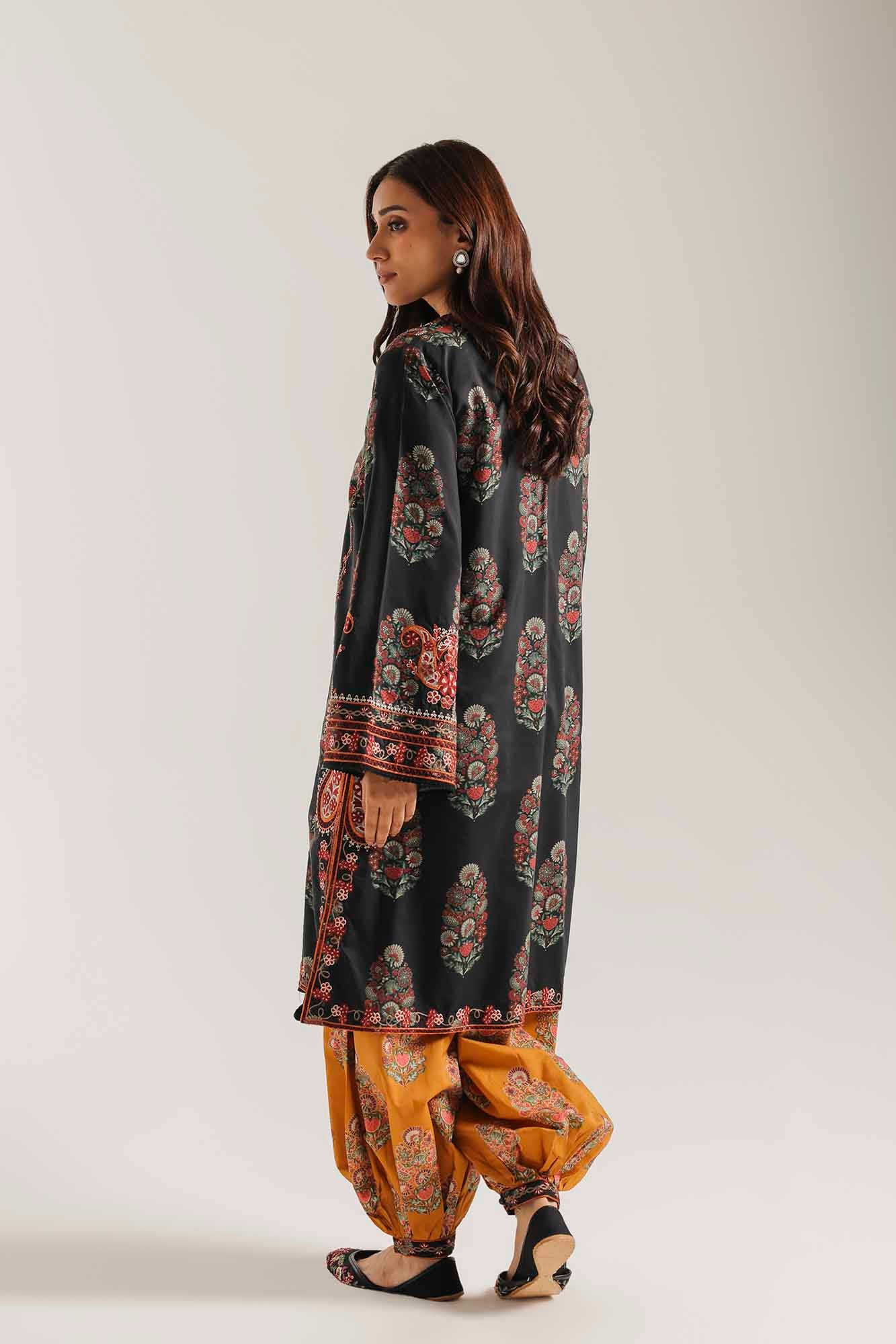 EMBROIDERED SUIT (E4719/103/901)