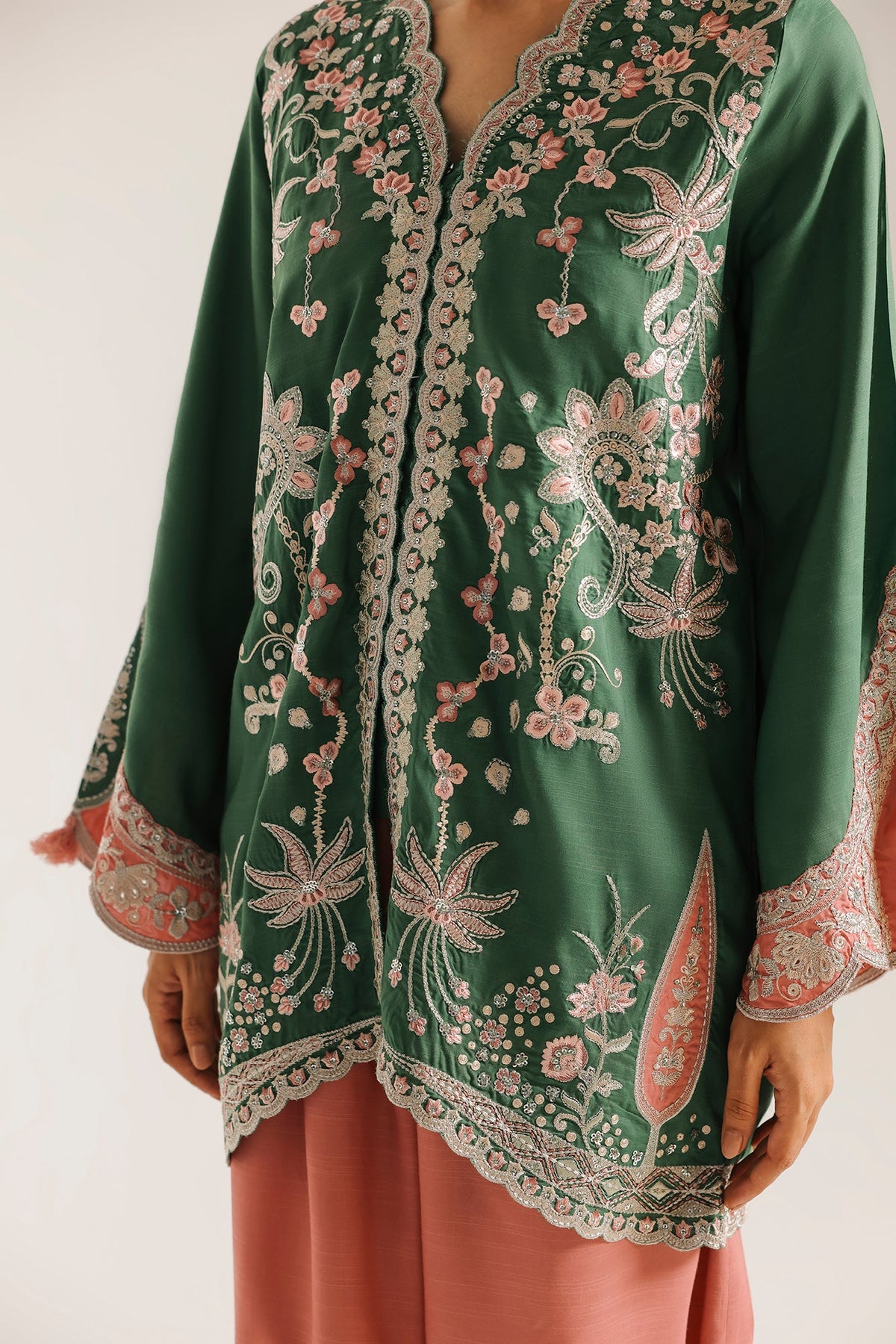 EMBROIDERED SUIT (E4736-103-122)