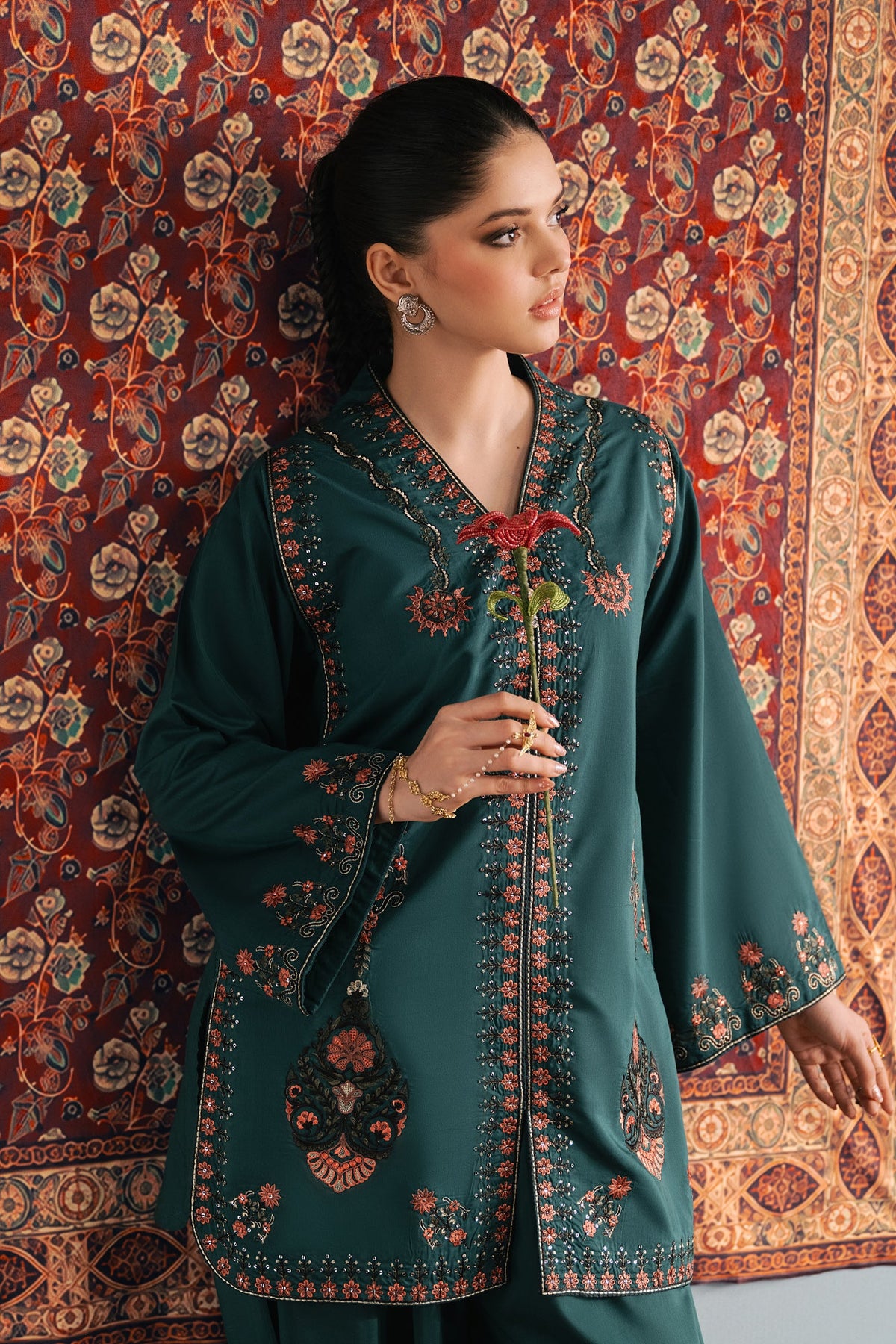 EMBROIDERED SUIT (E4747-103-706)