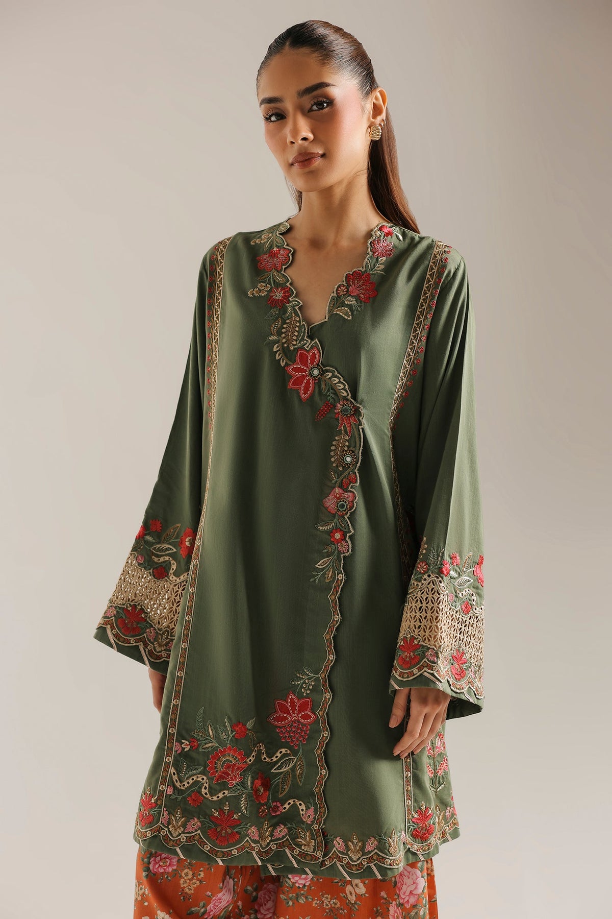 EMBROIDERED SUIT (E4748-103-121)