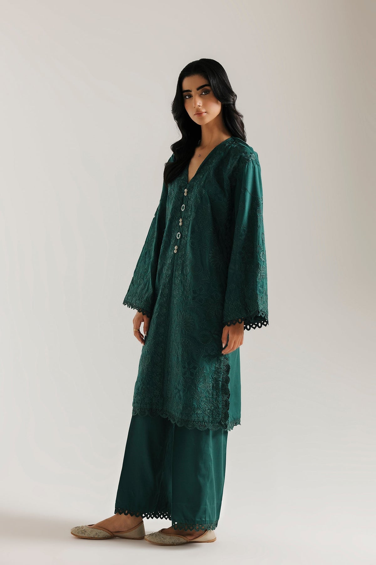 EMBROIDERED SUIT (E4769-103-706)