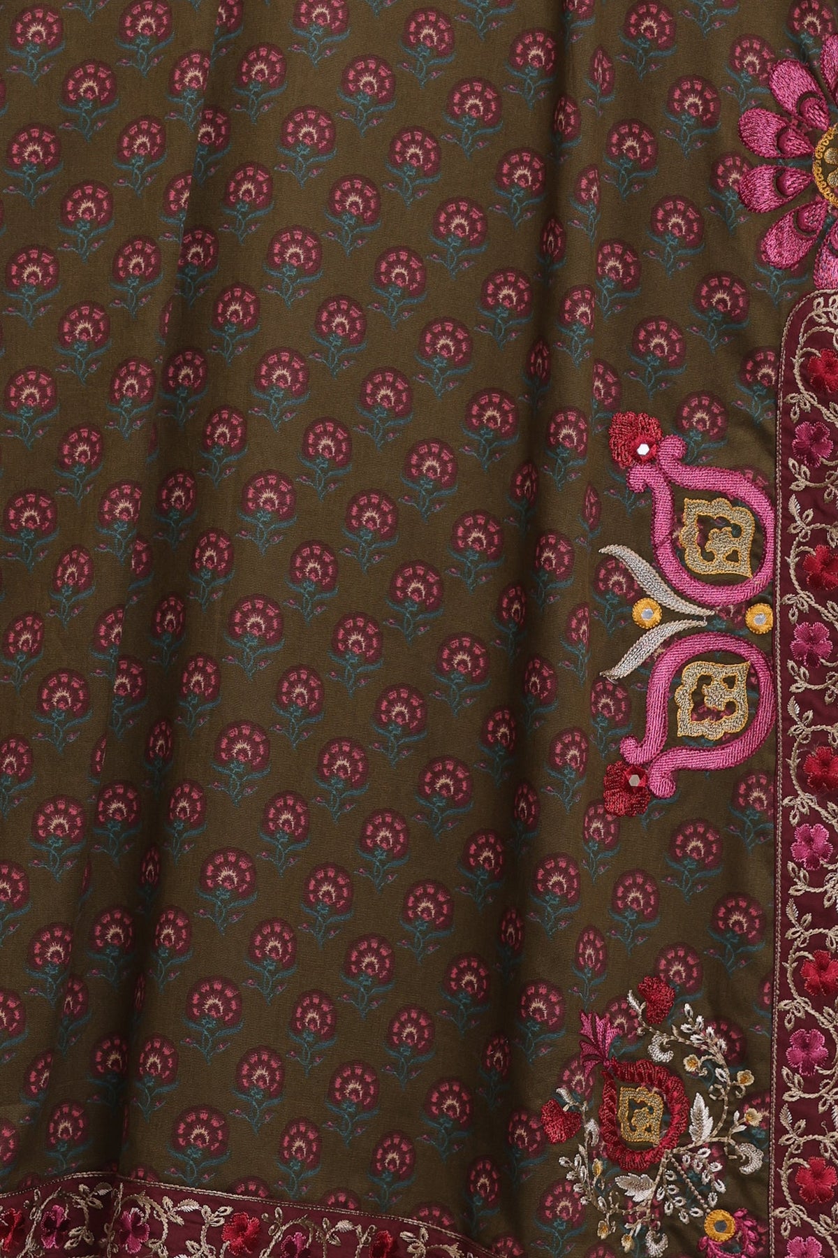 EMBROIDERED SUIT (E4777-103-117)