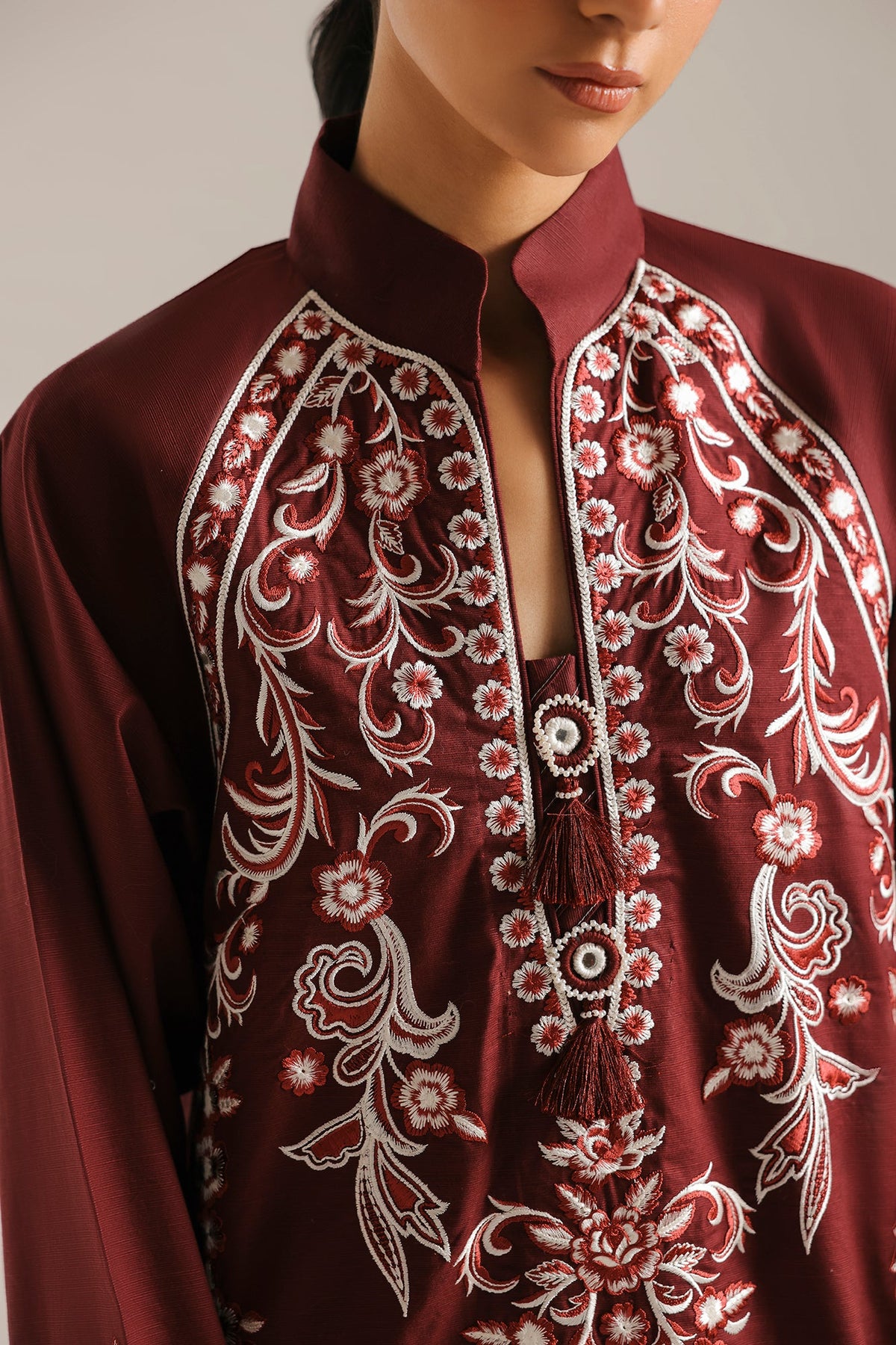 EMBROIDERED SUIT (E4781-103-303)