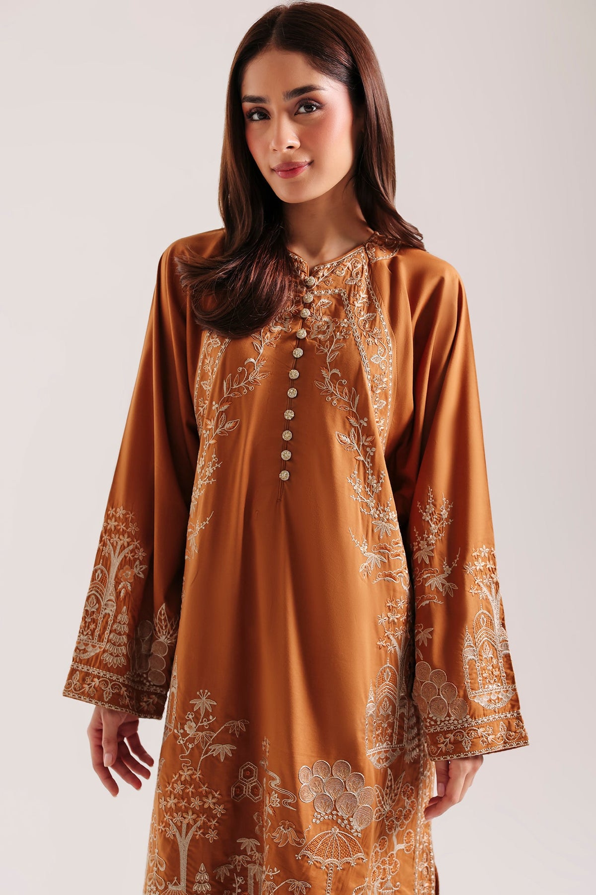 EMBROIDERED SUIT (E4808-103-218)