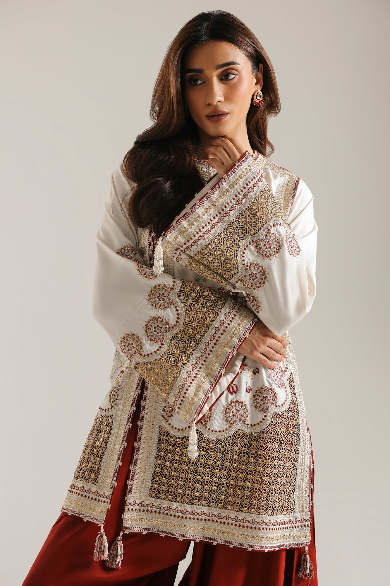 EMBROIDERED SUIT (E4813-103-003)