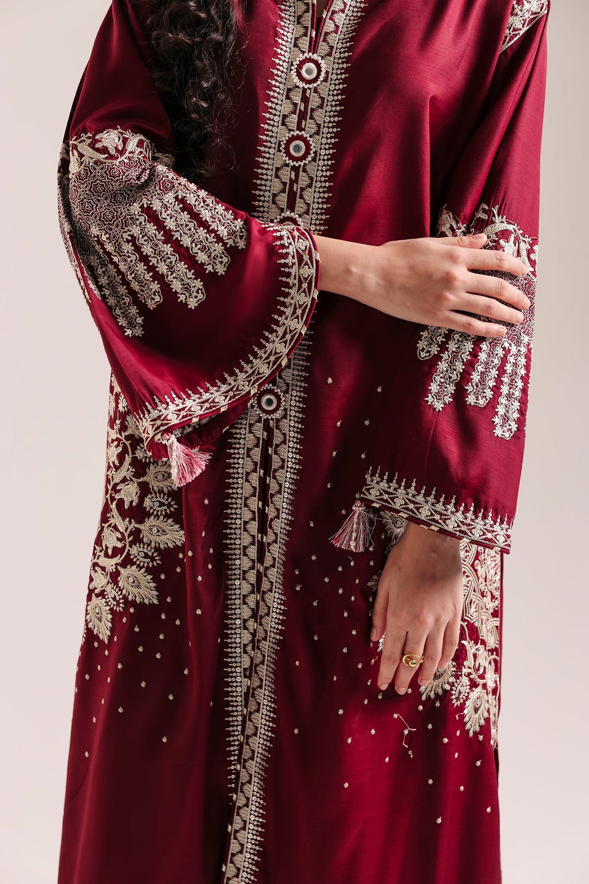 EMBROIDERED SUIT (E4829-103-304)