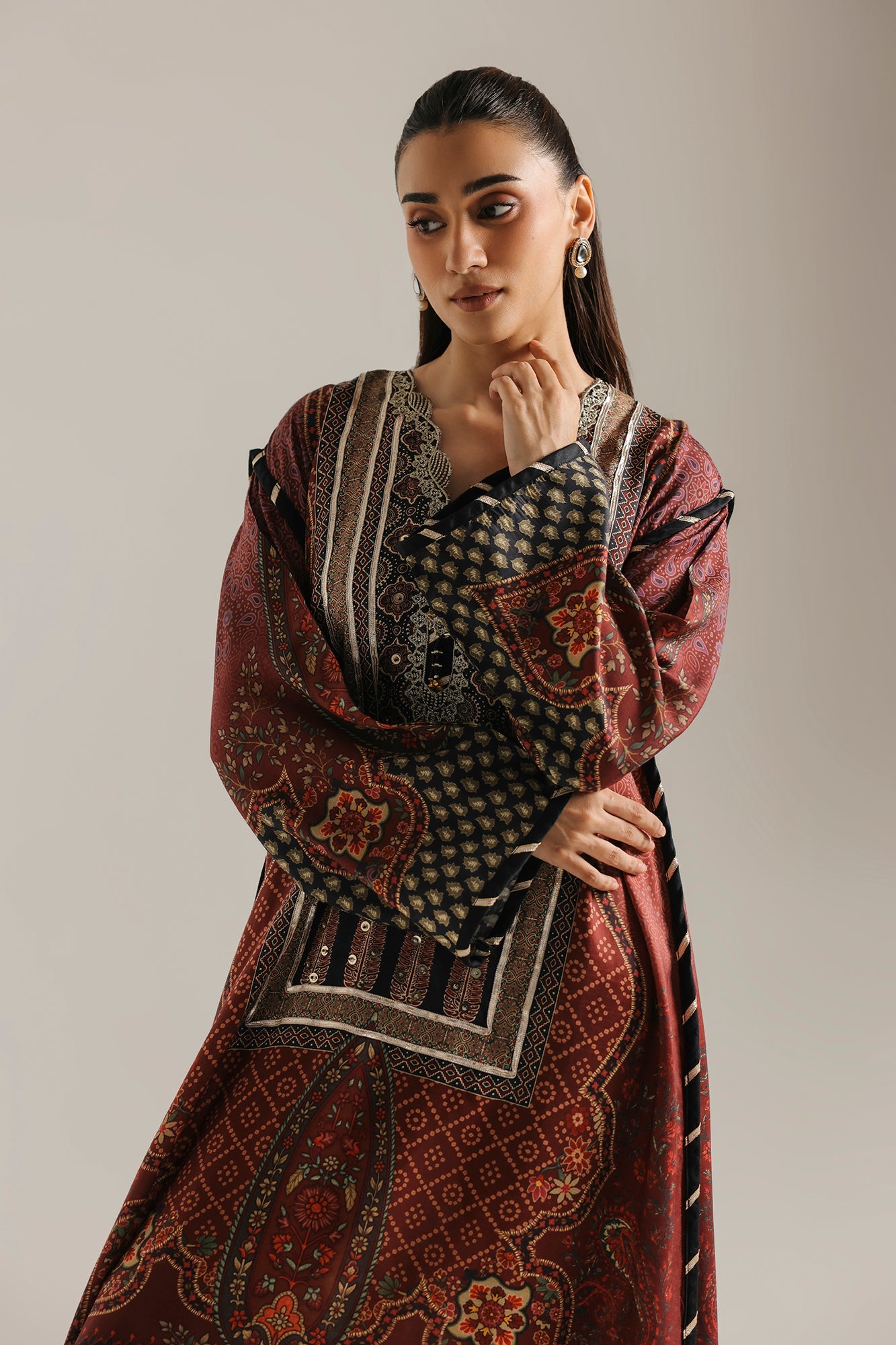 EMBROIDERED DRESS (E4833-103-901)